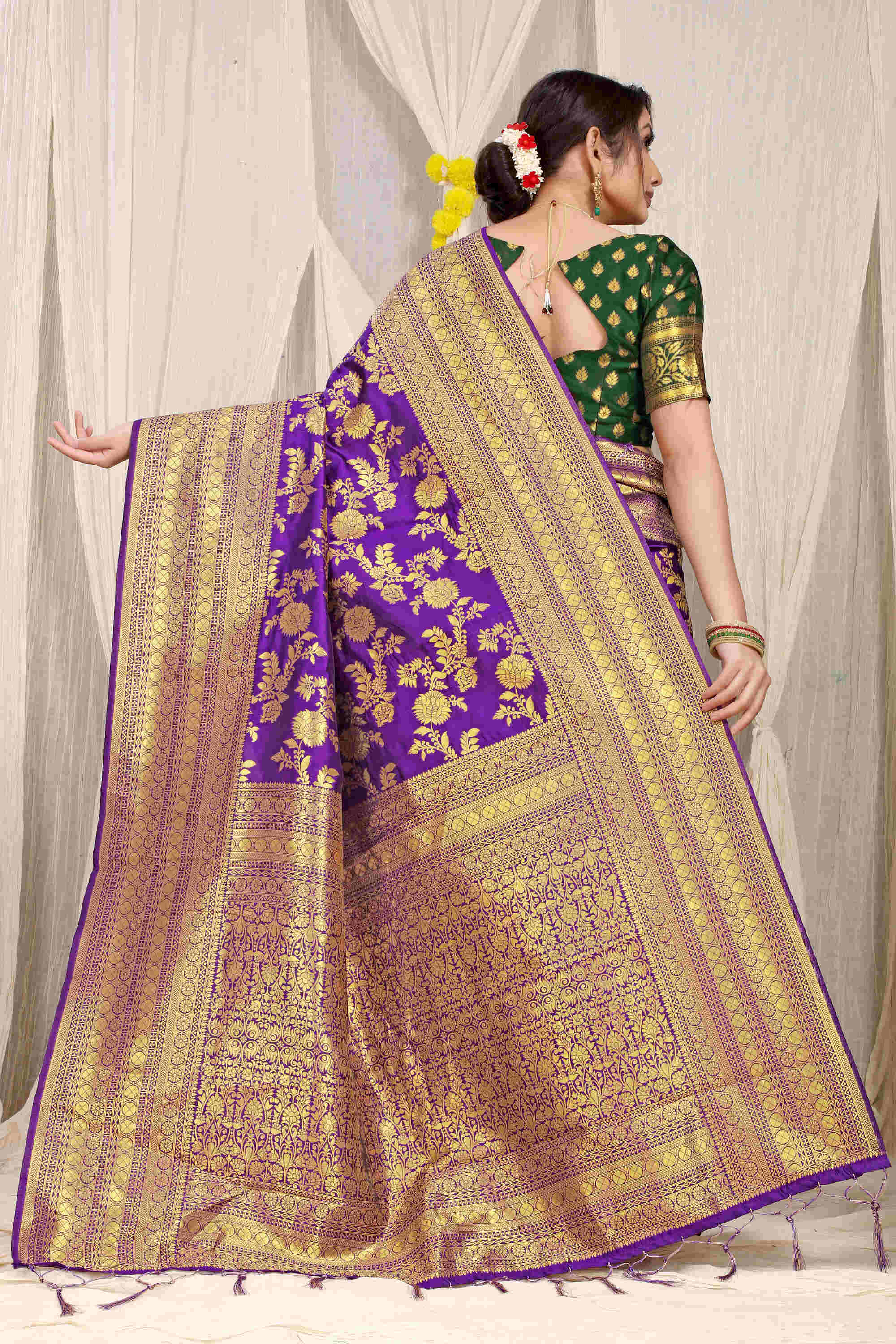 Purple Soft Silk Saree With Blouse Piece