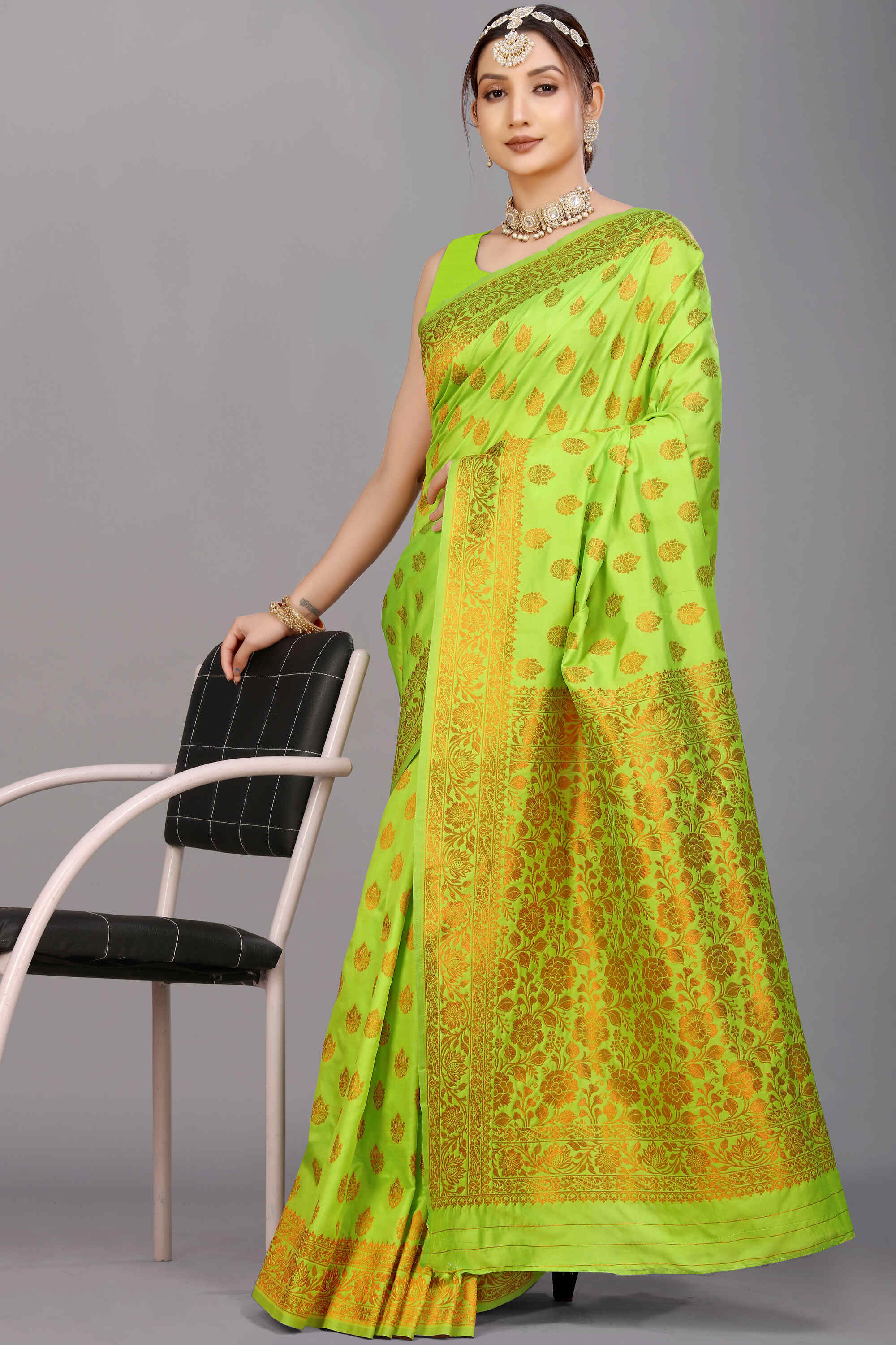 Green Soft Banarasi Silk Woven Zari Saree