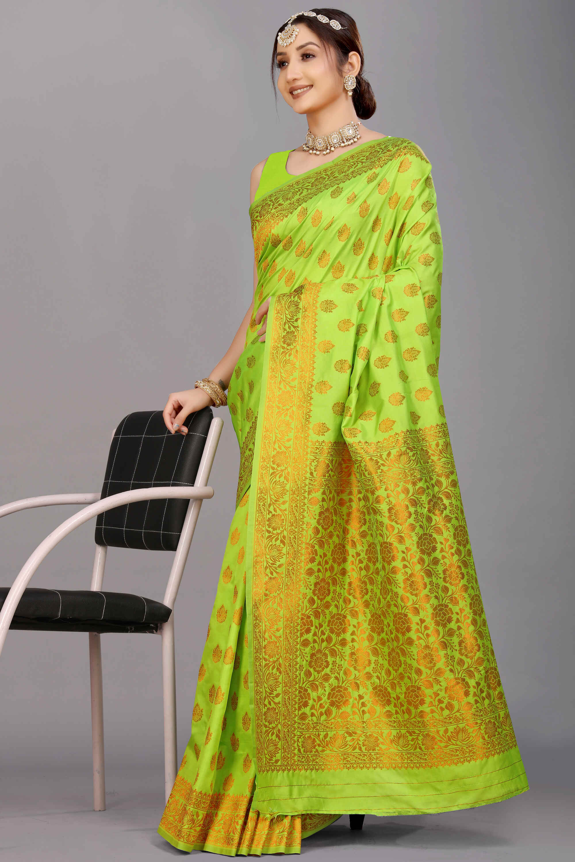 Green Soft Banarasi Silk Woven Zari Saree