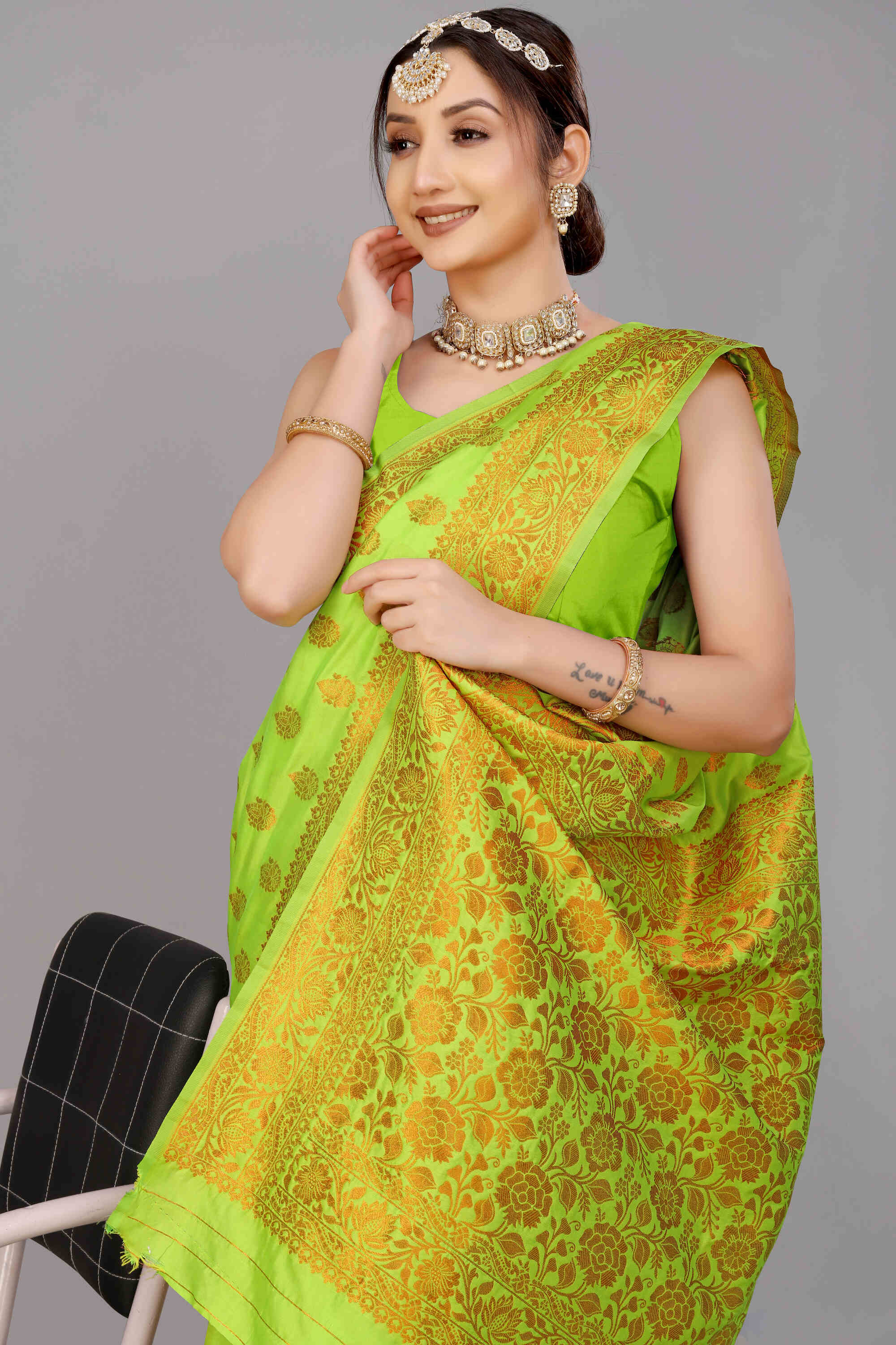 Green Soft Banarasi Silk Woven Zari Saree