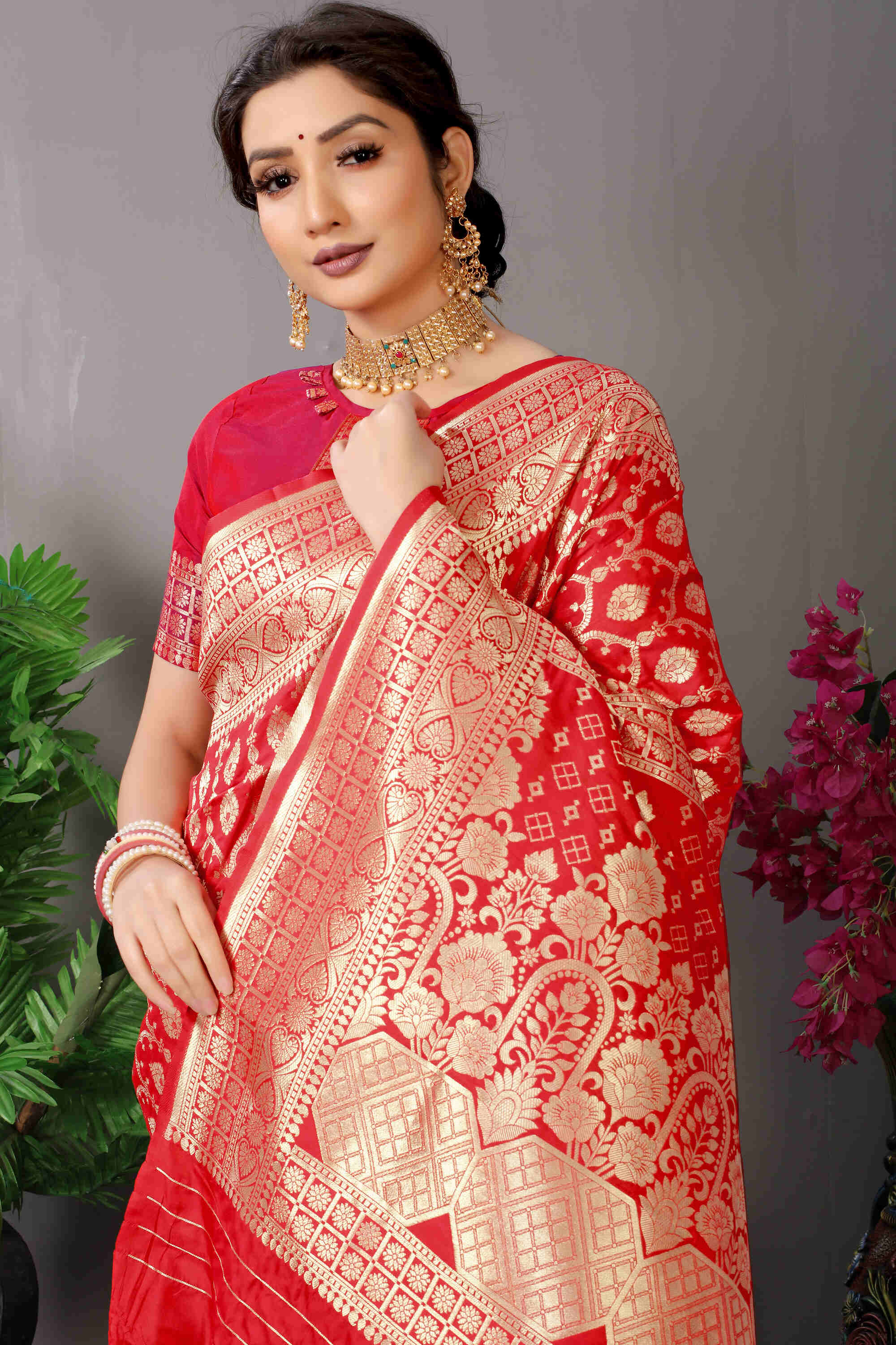 Red Soft Banarasi Silk Woven Zari Saree