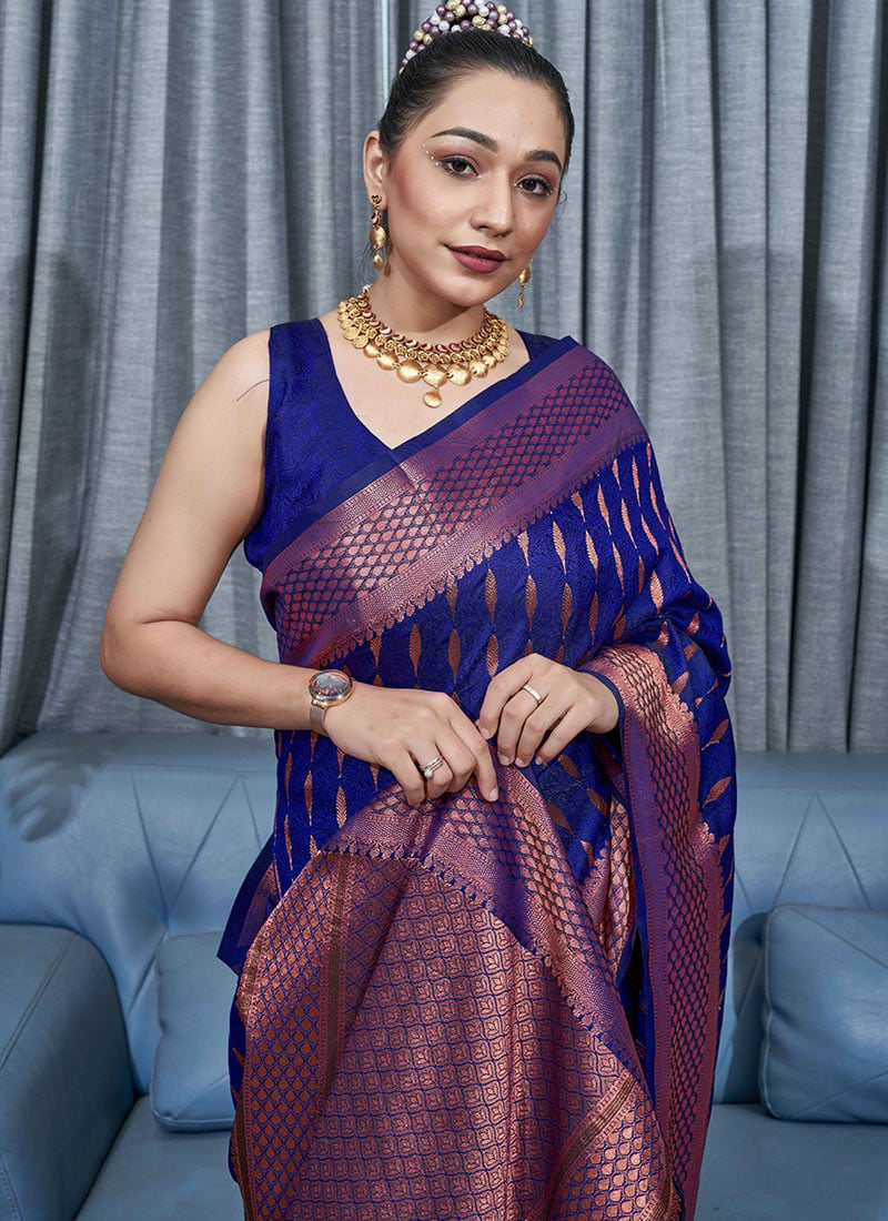 Blue Soft Silk Saree With Smashing Blouse Piece