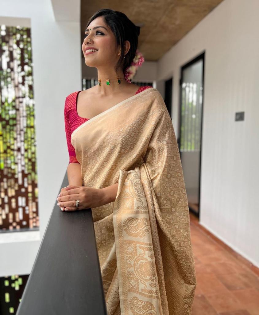 Beige Soft Silk Saree With Pretty Blouse Piece