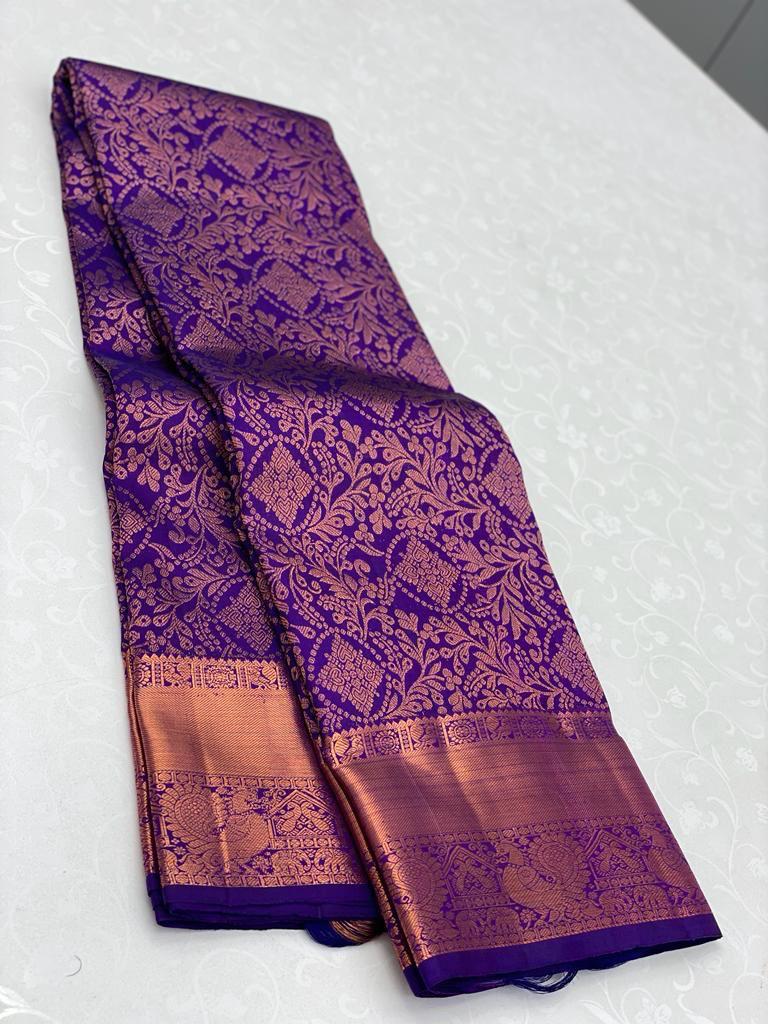 Purple Soft Silk Saree With Unequalled Blouse Piece