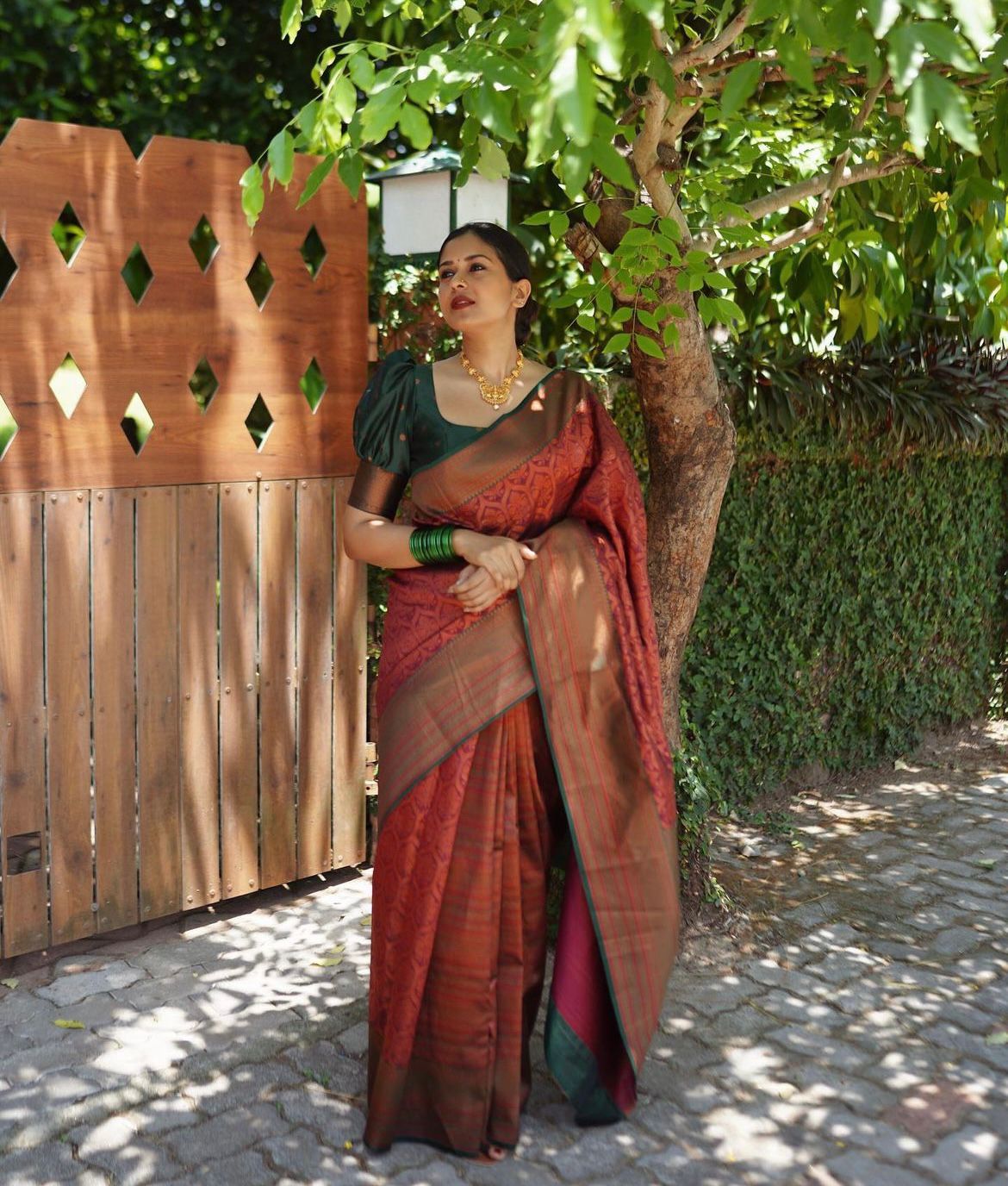 Maroon Soft Silk Saree With Devastating Blouse Piece