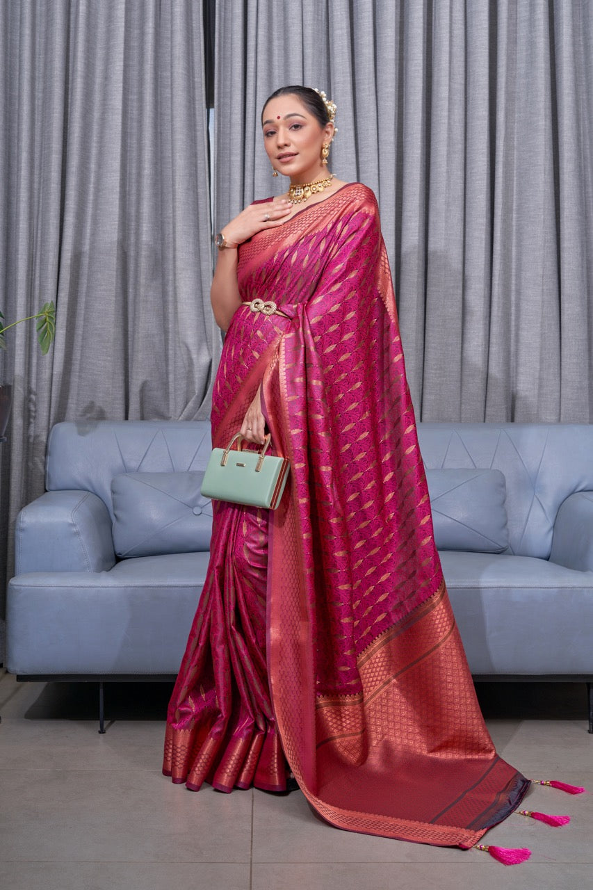 Dark Pink Soft Silk Saree With Conflate Blouse Piece