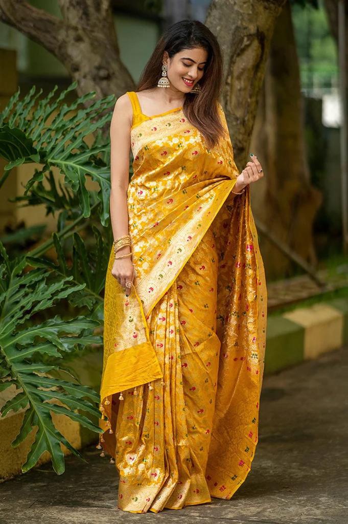 Yellow Soft Silk Saree With Pleasurable Blouse Piece