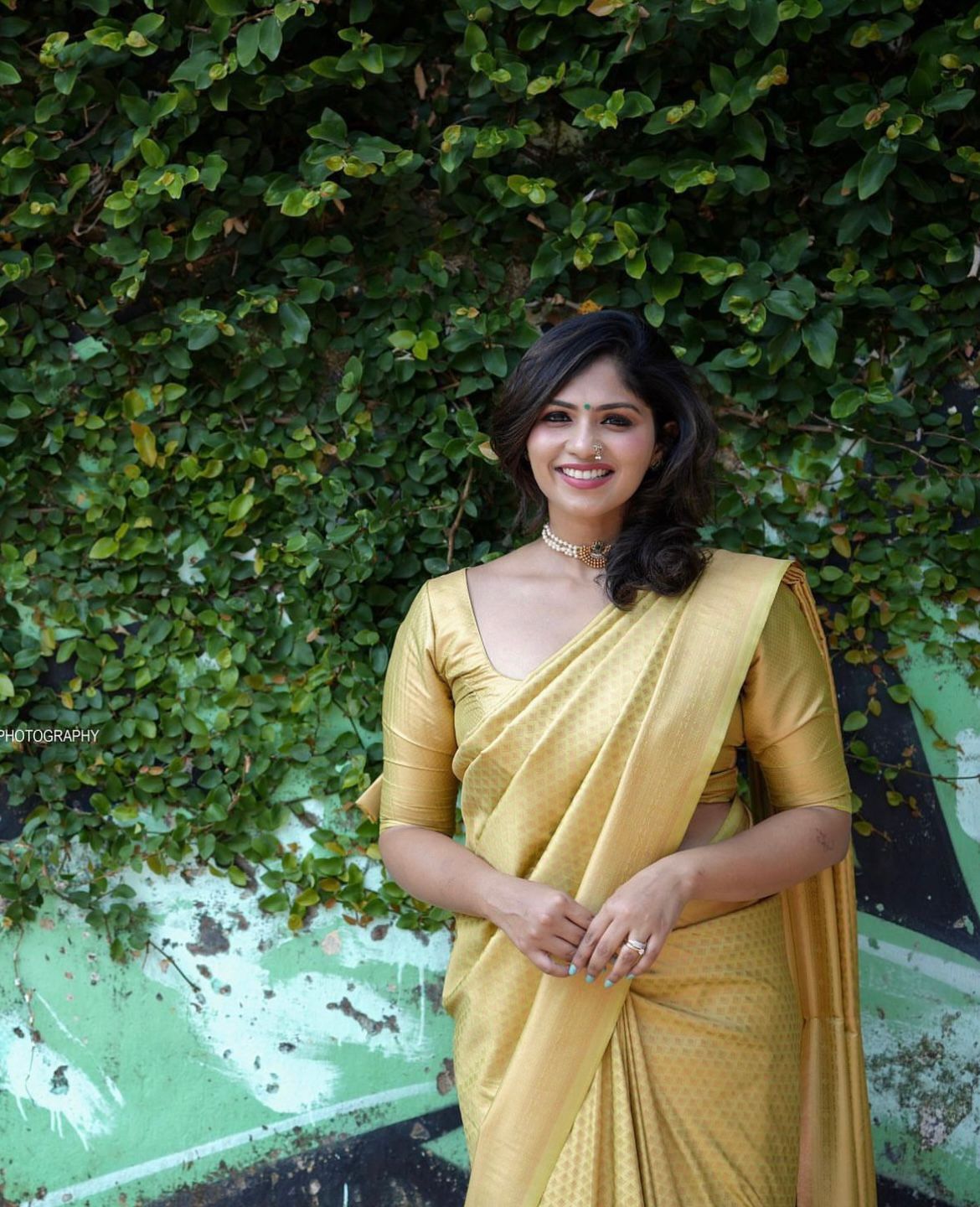 Yellow Soft Silk Saree With Blooming Blouse Piece