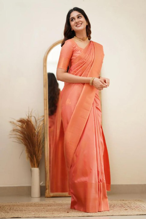 Peach Soft Silk Saree With Magnetic Blouse Piece