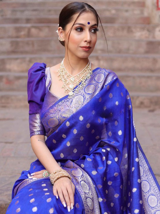 Blue Soft Silk Saree With Seraglio Blouse Piece