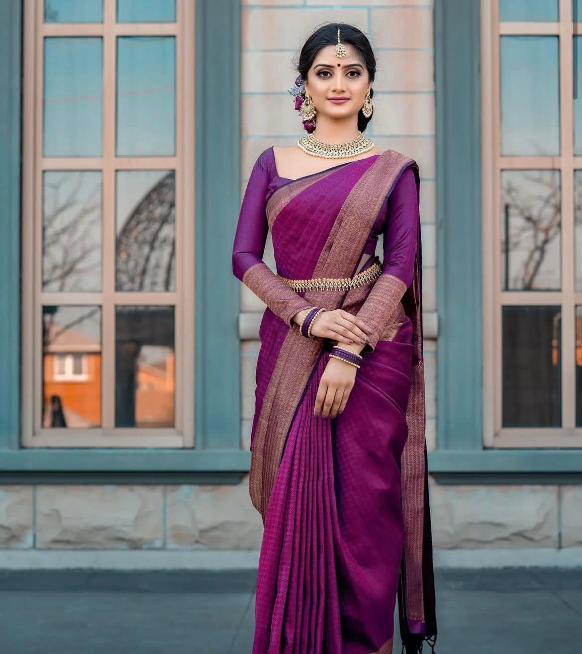 Purple Soft Silk Saree With Vestigial Blouse Piece