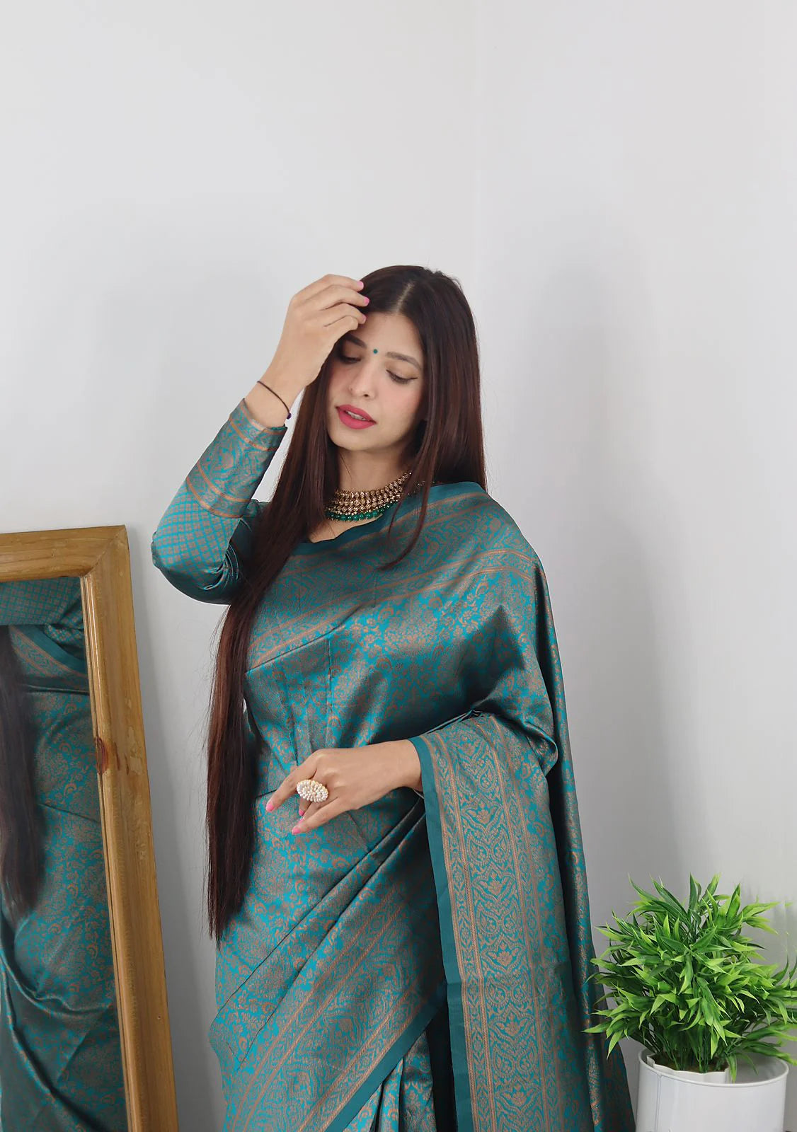 Rama Soft Silk Saree With Girlish Blouse Piece