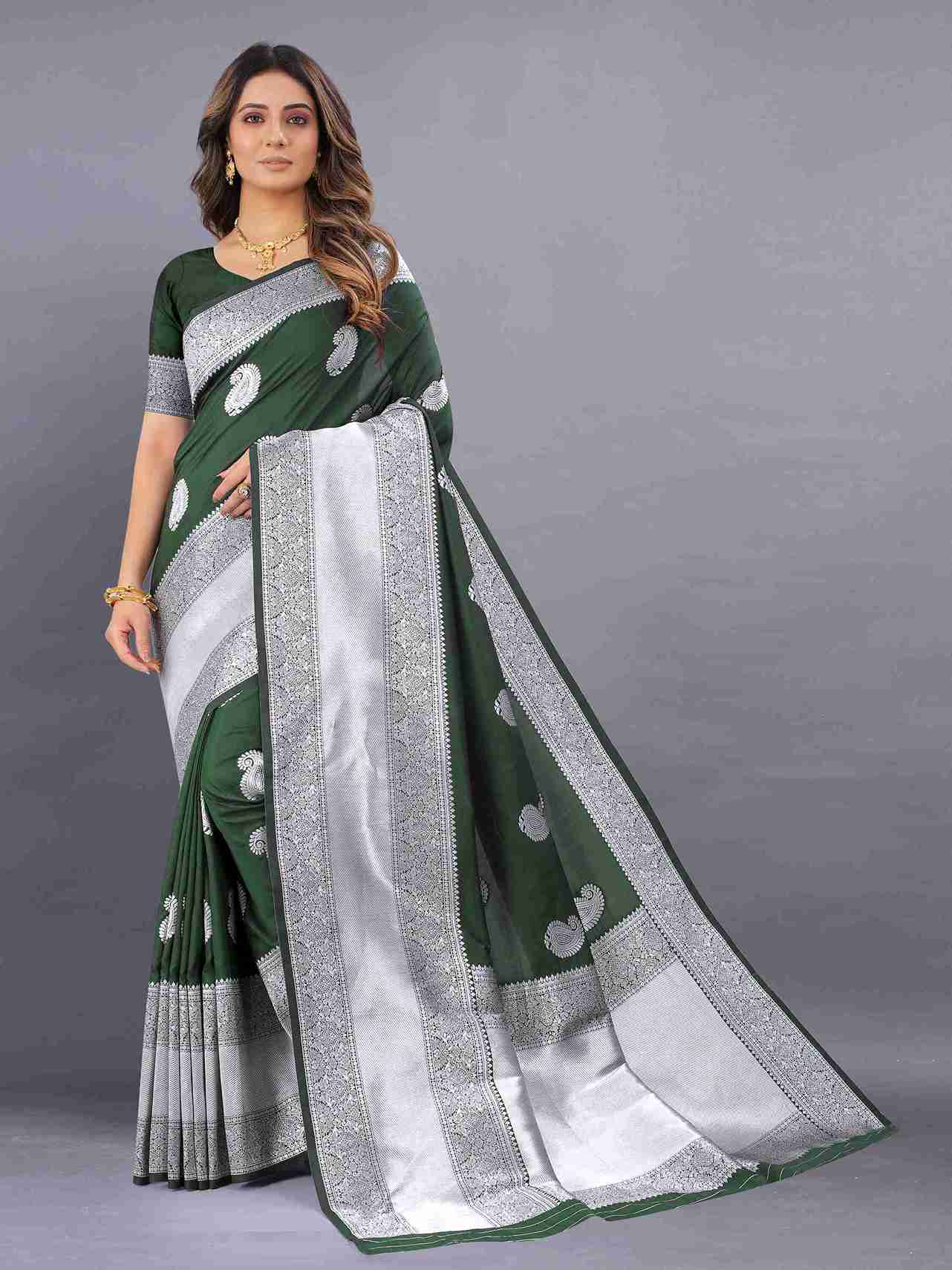 Green Soft kanjivarm Silk Saree Zari Wooven  Pallu Zari weawing With Blouse Piece