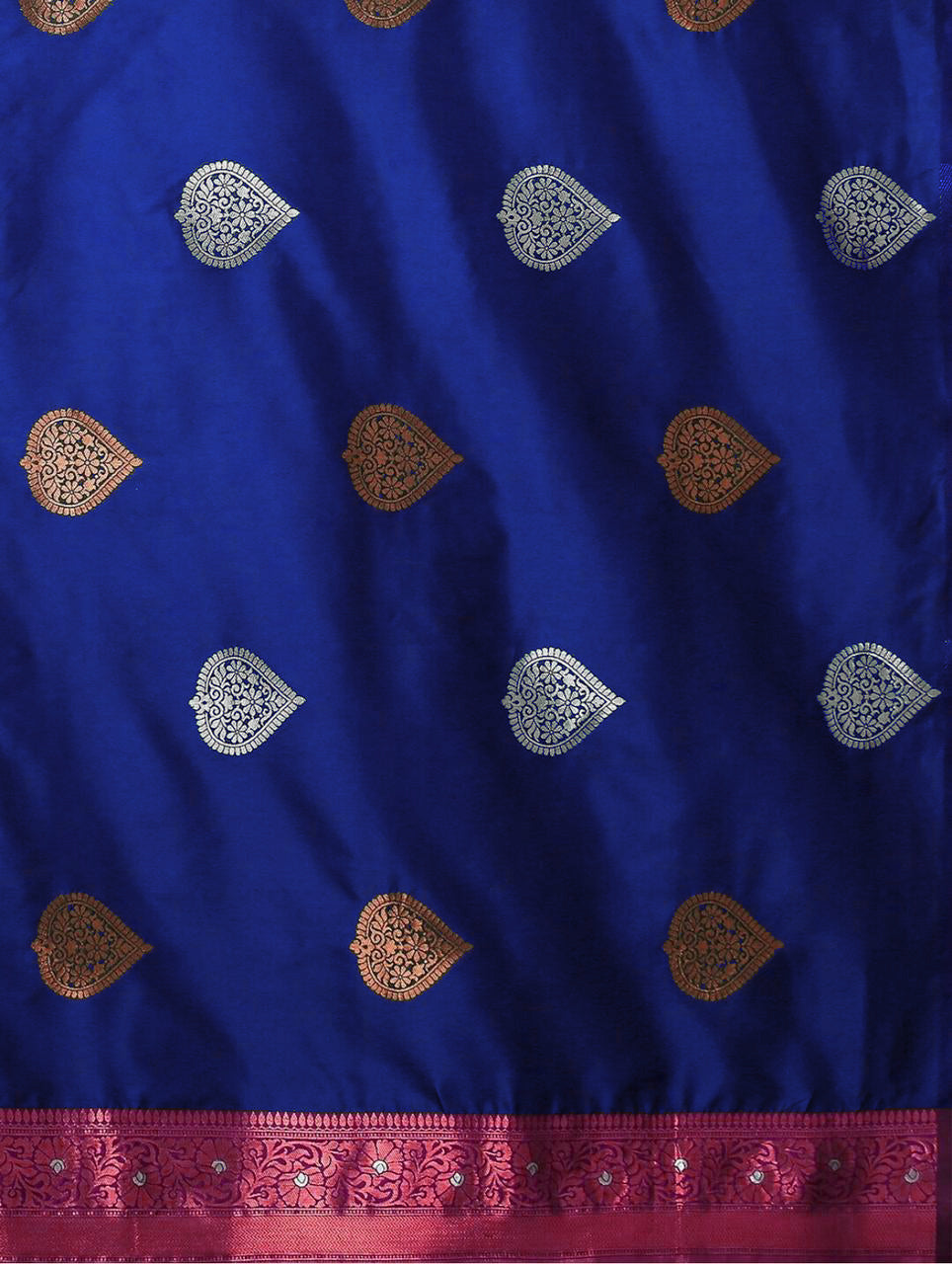 Blue Soft Silk Saree With Embrocation Blouse Piece