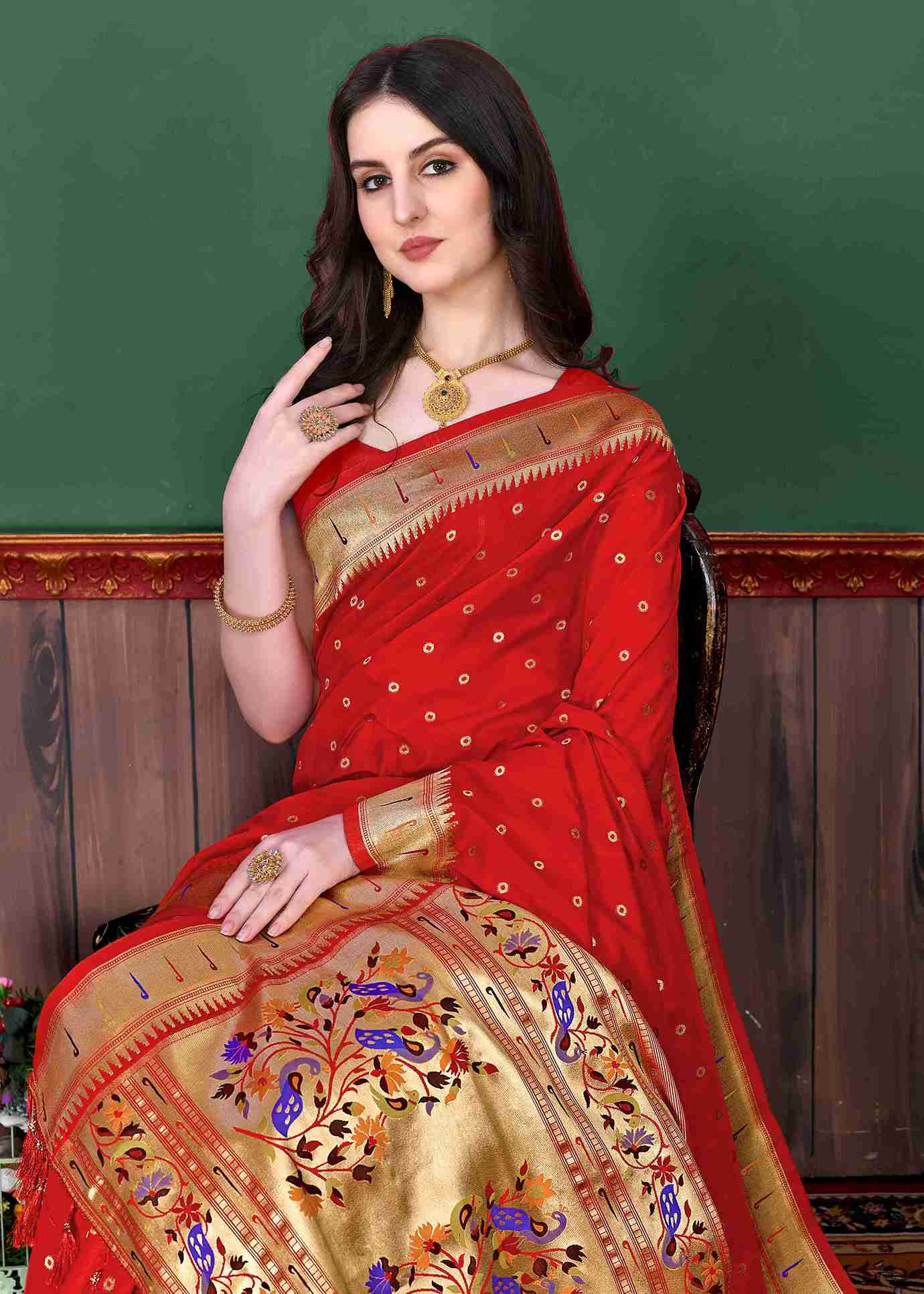 Red Soft pethani  Silk Saree  With Rich golden Zari Wooven  Pallu  Zari weawing