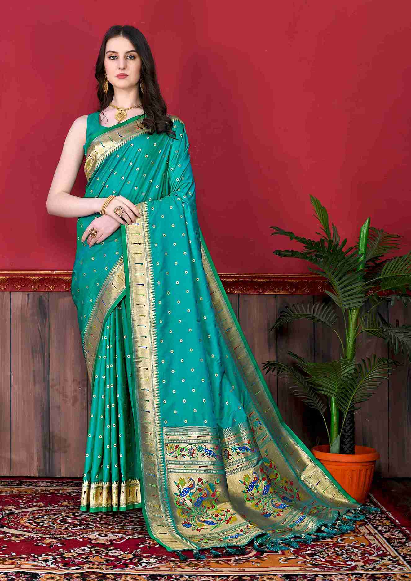 Rama Soft pethani  Silk Saree  With Rich golden Zari Wooven  Pallu  Zari weawing