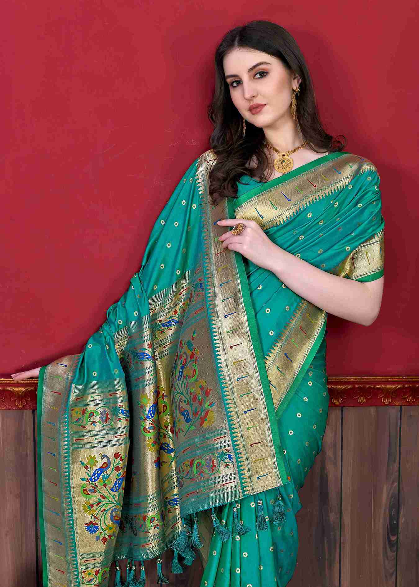 Rama Soft pethani  Silk Saree  With Rich golden Zari Wooven  Pallu  Zari weawing