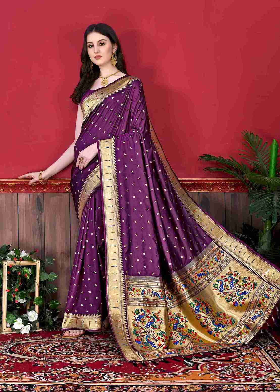 Purple Soft pethani  Silk Saree  With Rich golden Zari Wooven  Pallu  Zari weawing