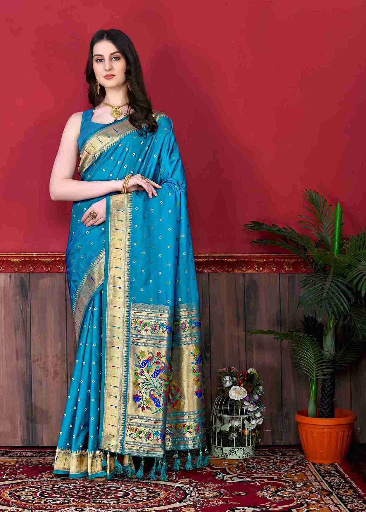 Turquise Soft pethani  Silk Saree  With Rich golden Zari Wooven  Pallu  Zari weawing