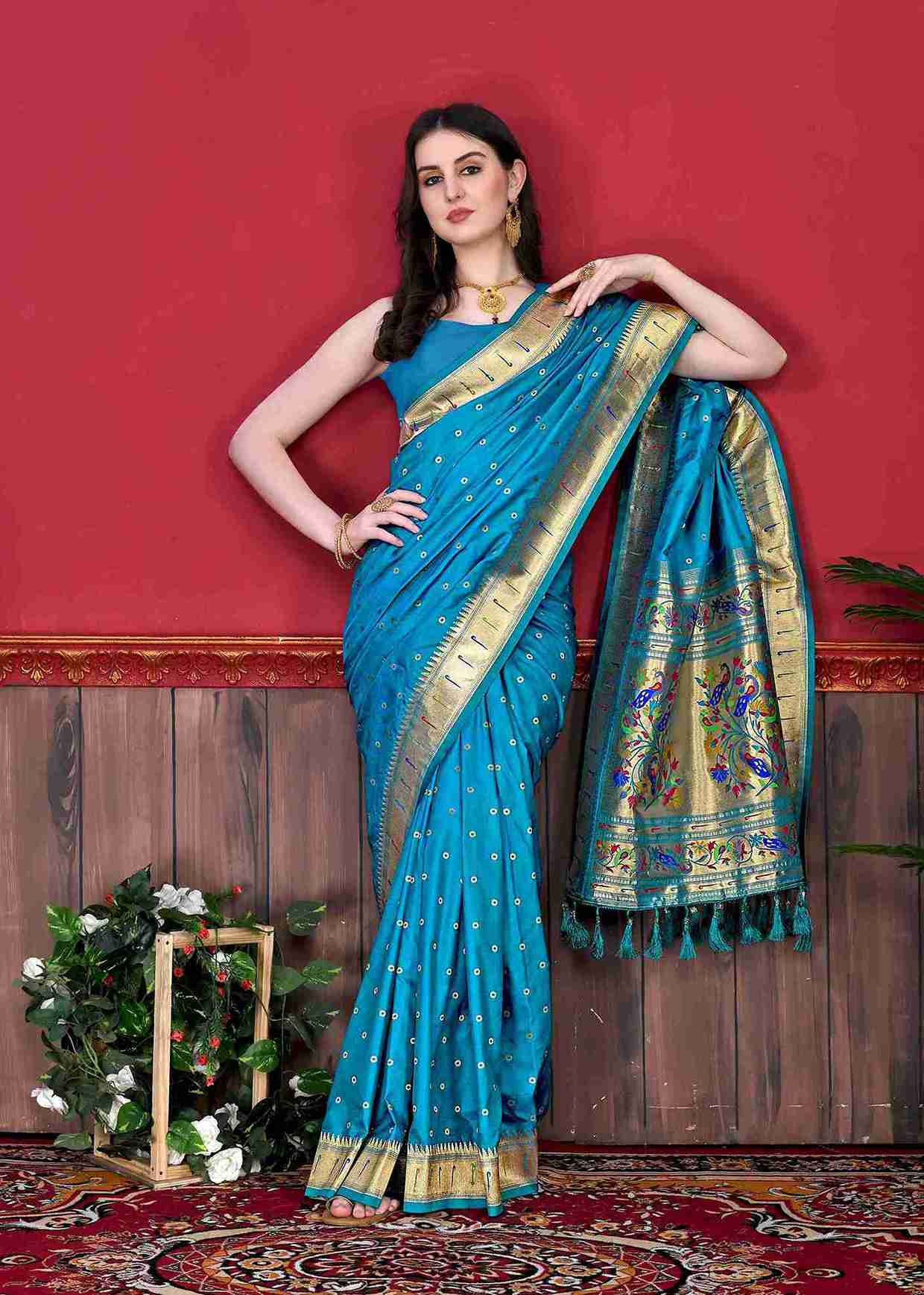 Turquise Soft pethani  Silk Saree  With Rich golden Zari Wooven  Pallu  Zari weawing