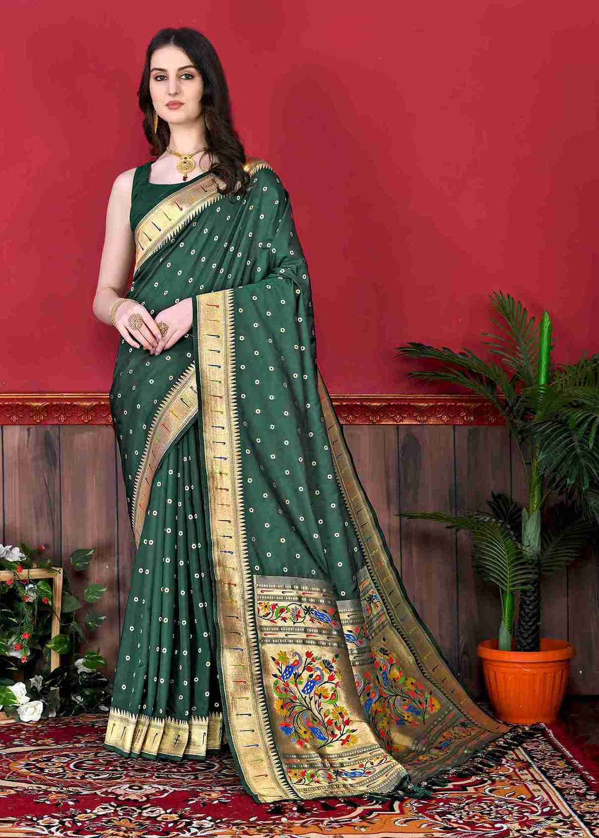 Dark Green Soft pethani  Silk Saree  With Rich golden Zari Wooven  Pallu  Zari weawing