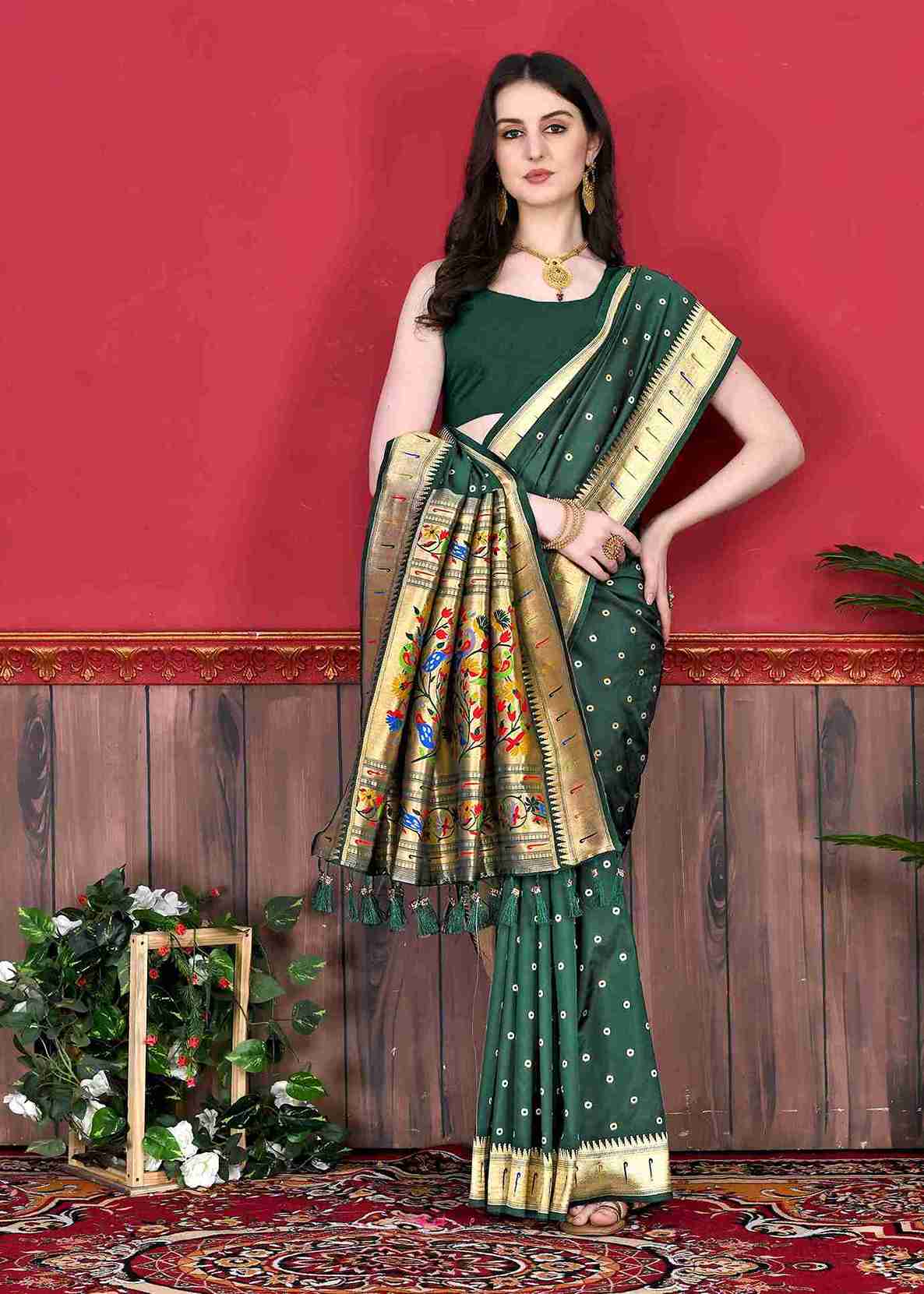 Dark Green Soft pethani  Silk Saree  With Rich golden Zari Wooven  Pallu  Zari weawing