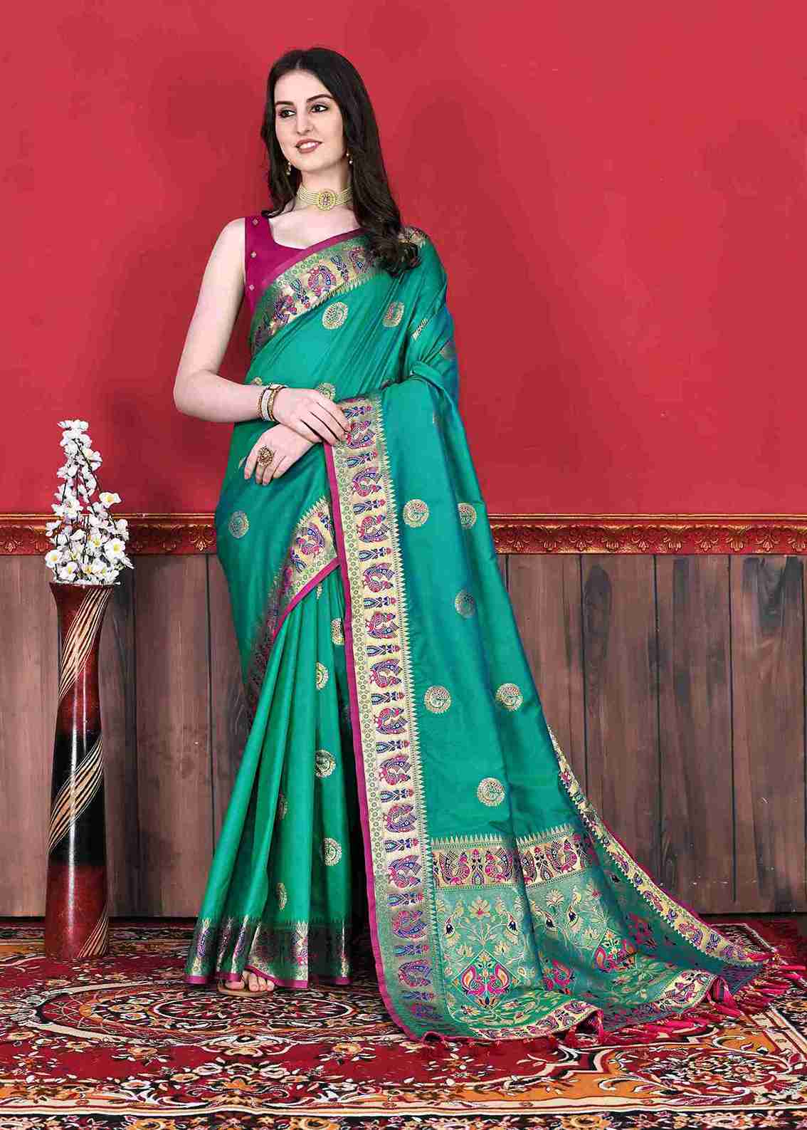 Tenl Soft pethani  Silk Saree  With Rich golden Zari Wooven  Pallu  Zari weawing