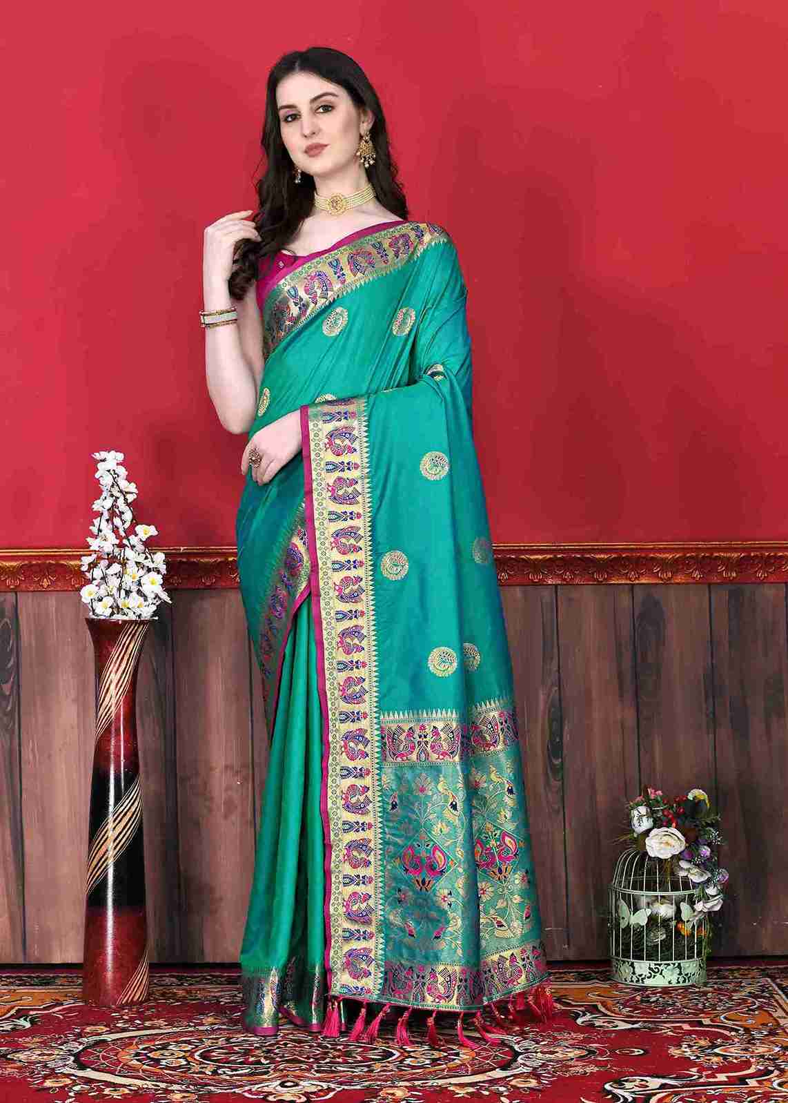 Tenl Soft pethani  Silk Saree  With Rich golden Zari Wooven  Pallu  Zari weawing