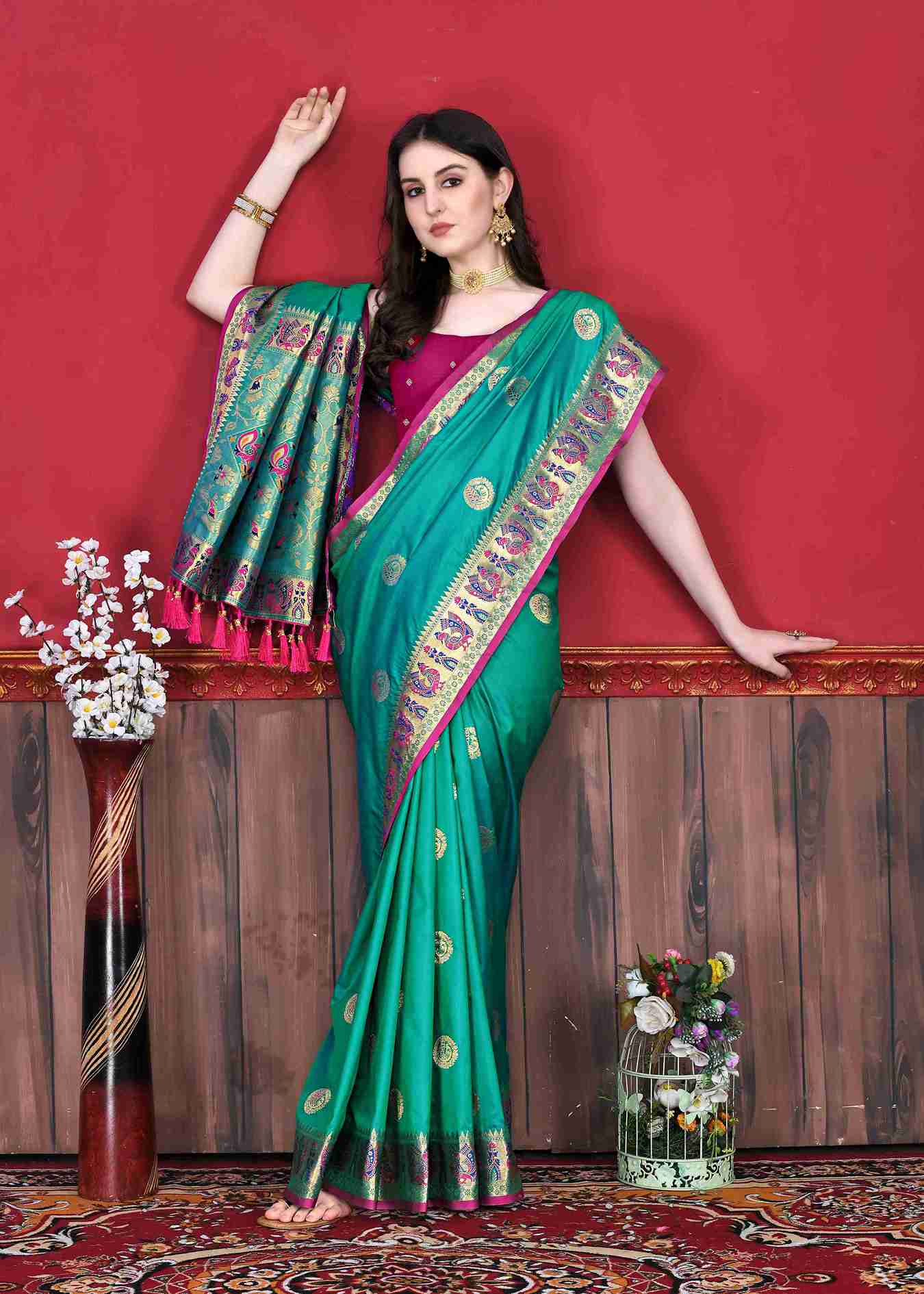 Tenl Soft pethani  Silk Saree  With Rich golden Zari Wooven  Pallu  Zari weawing