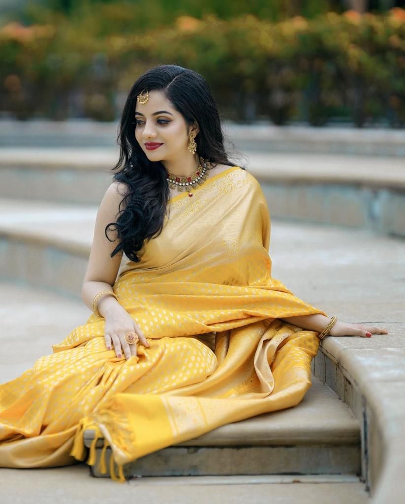 Yellow Soft Banarasi Silk Saree With Blouse Piece