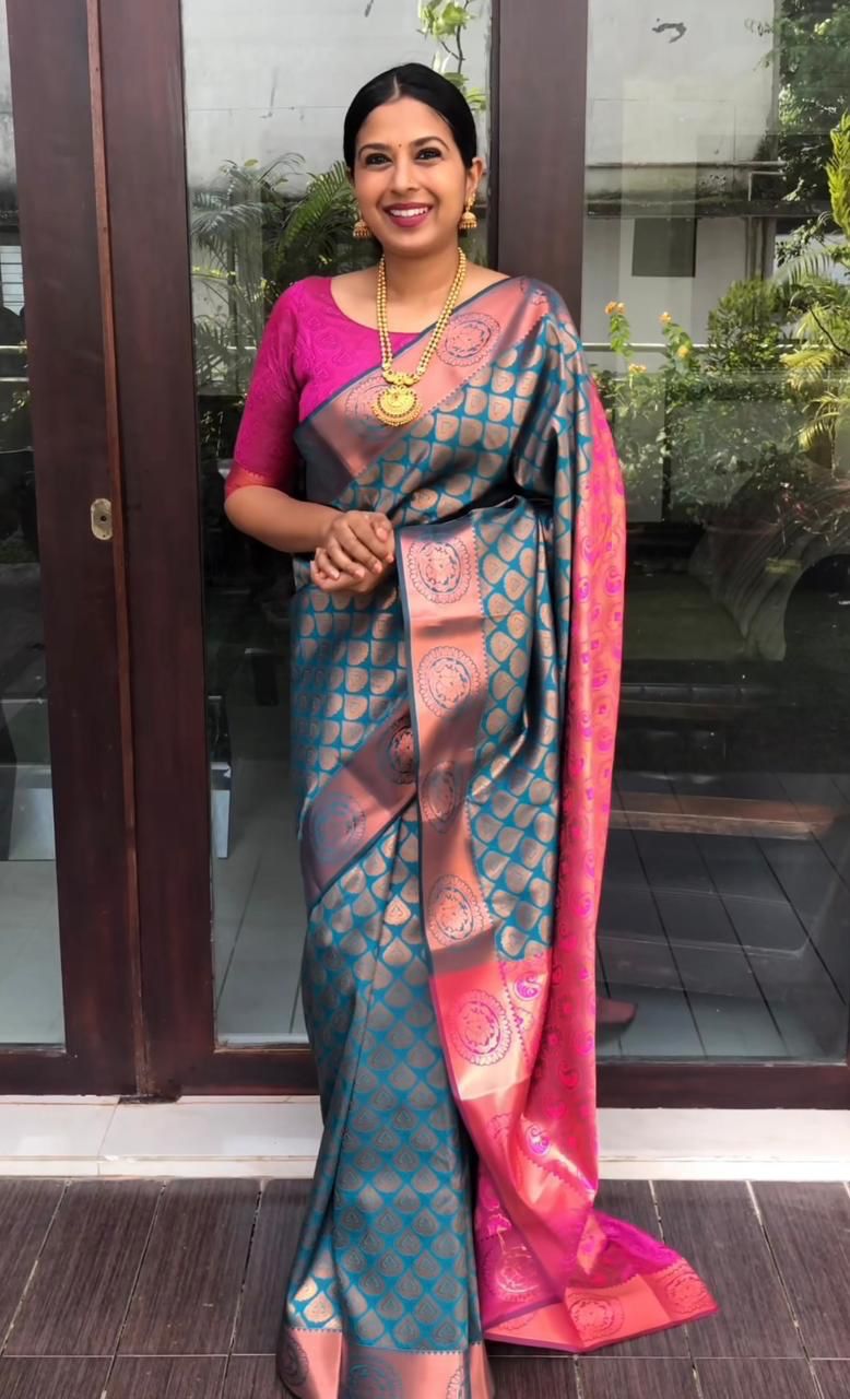 Rama Soft Banarasi Silk Saree With Blouse Piece