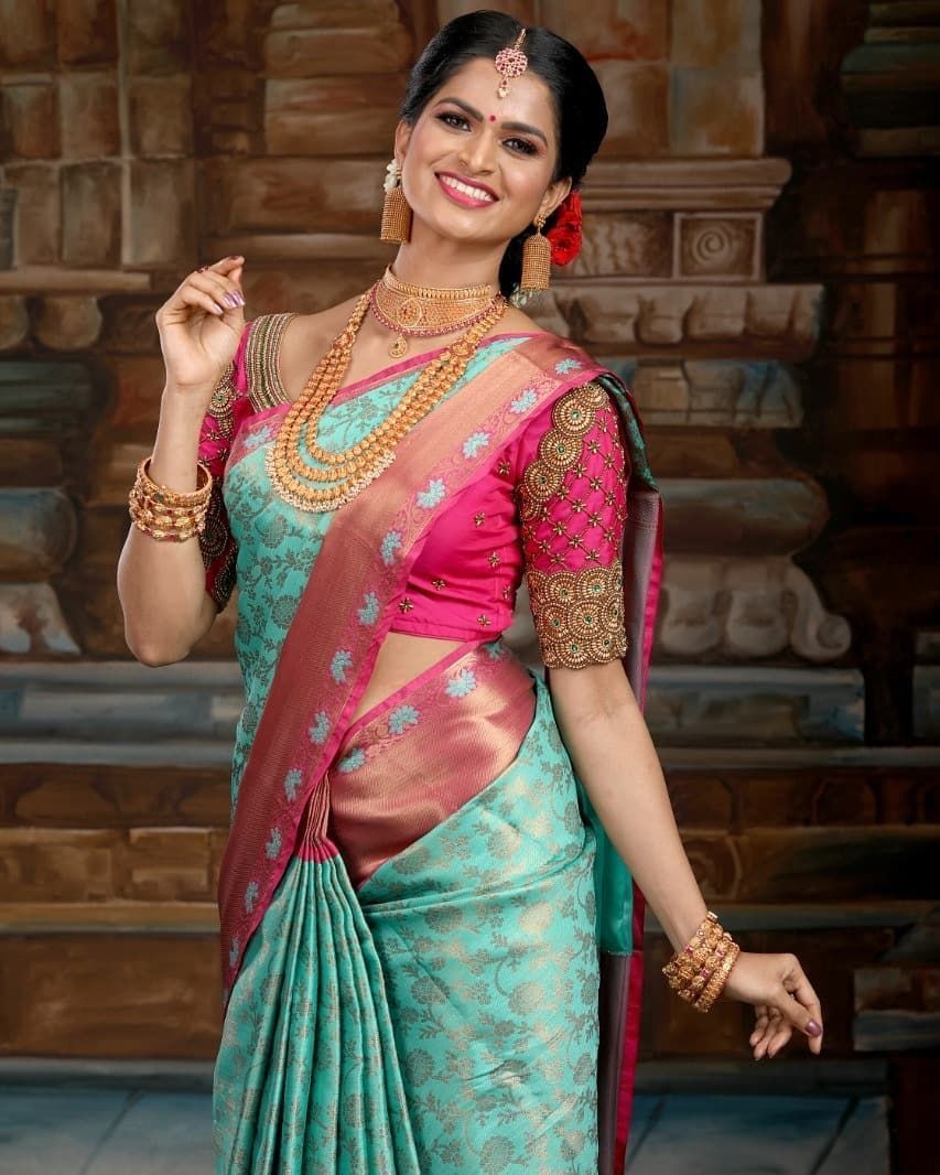 Sky Soft Silk Saree With Pink Blouse Piece