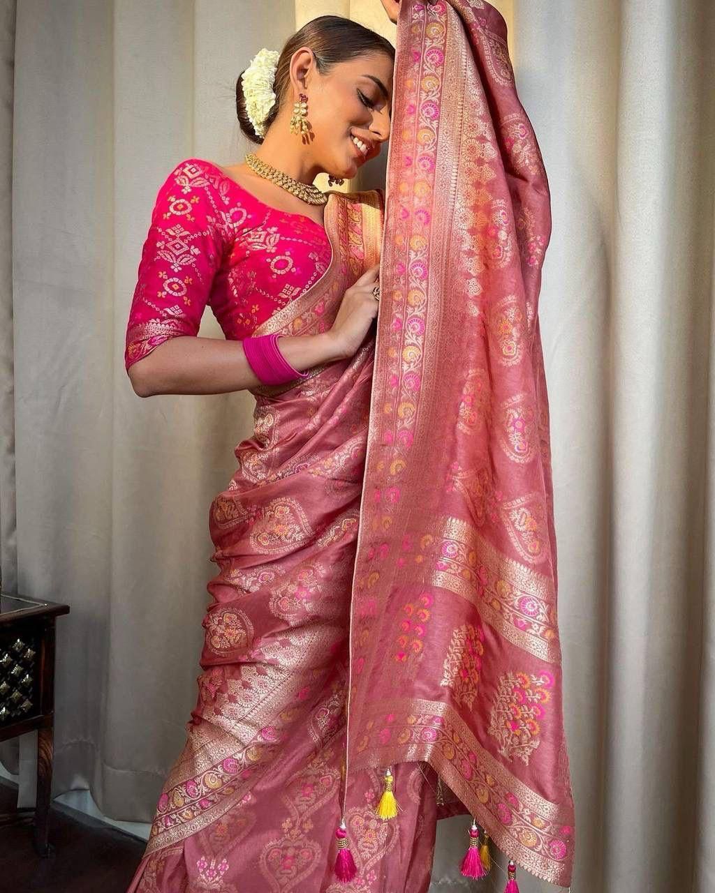 Peach Soft Banarasi Silk saree Excellent Blouse Piece