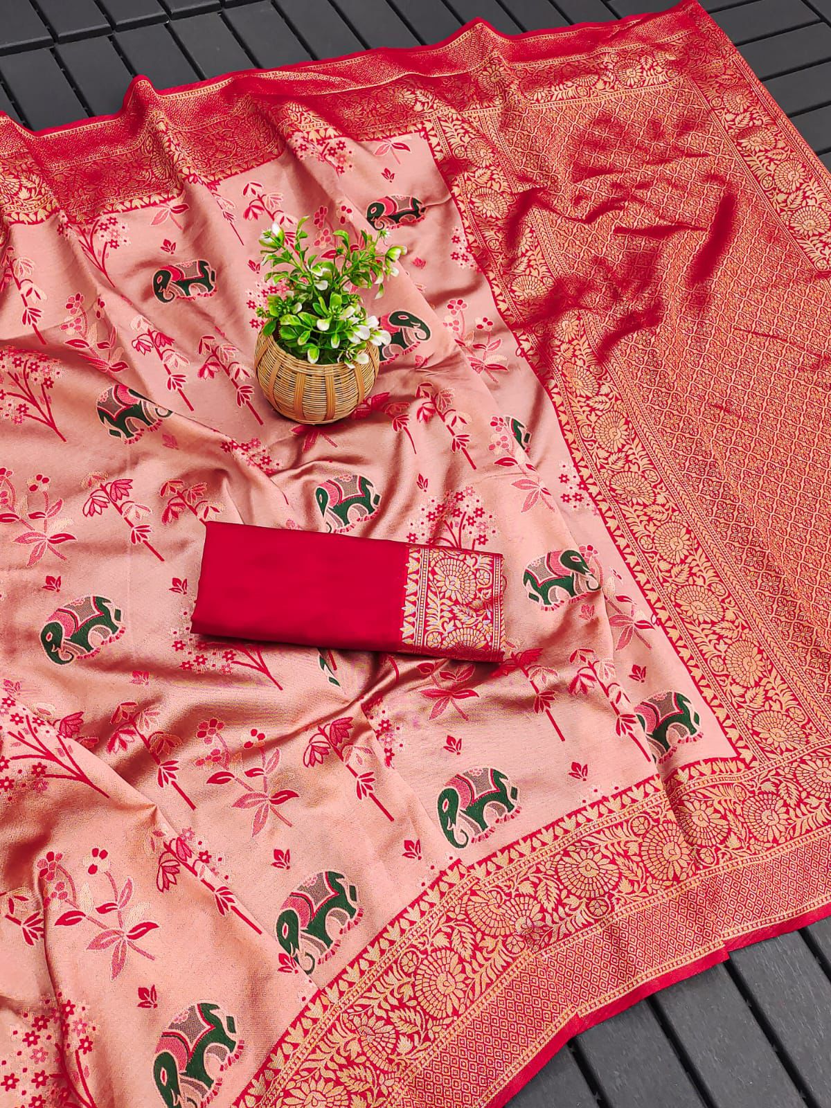 Red Banarasi Silk Saree With Excellent Blouse Piece