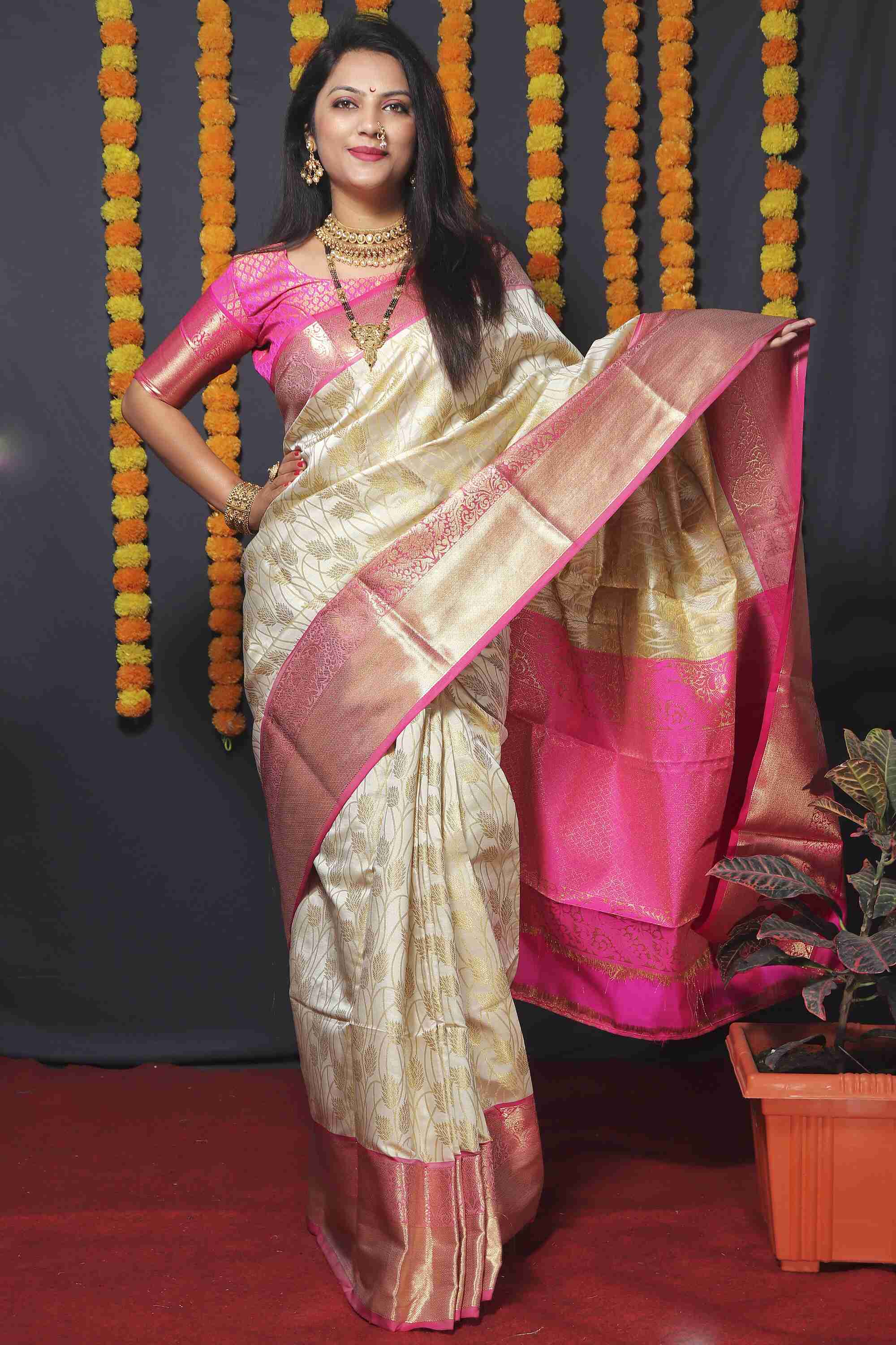 Cream Kanjivaram Silk Woven Zari Saree with Blouse Piece