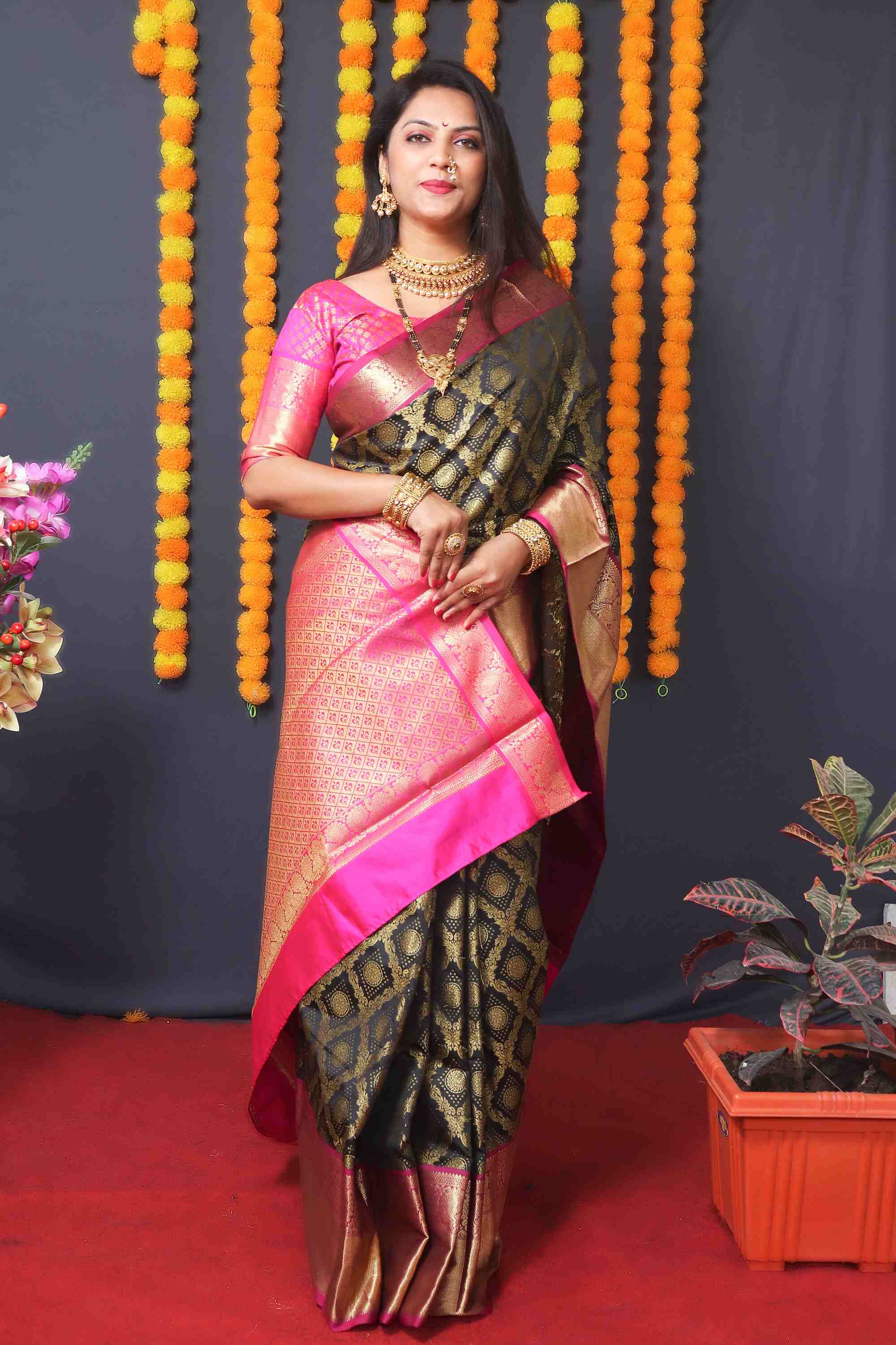 Black Soft Banarasi Silk Woven Zari Saree With Blouse Piece