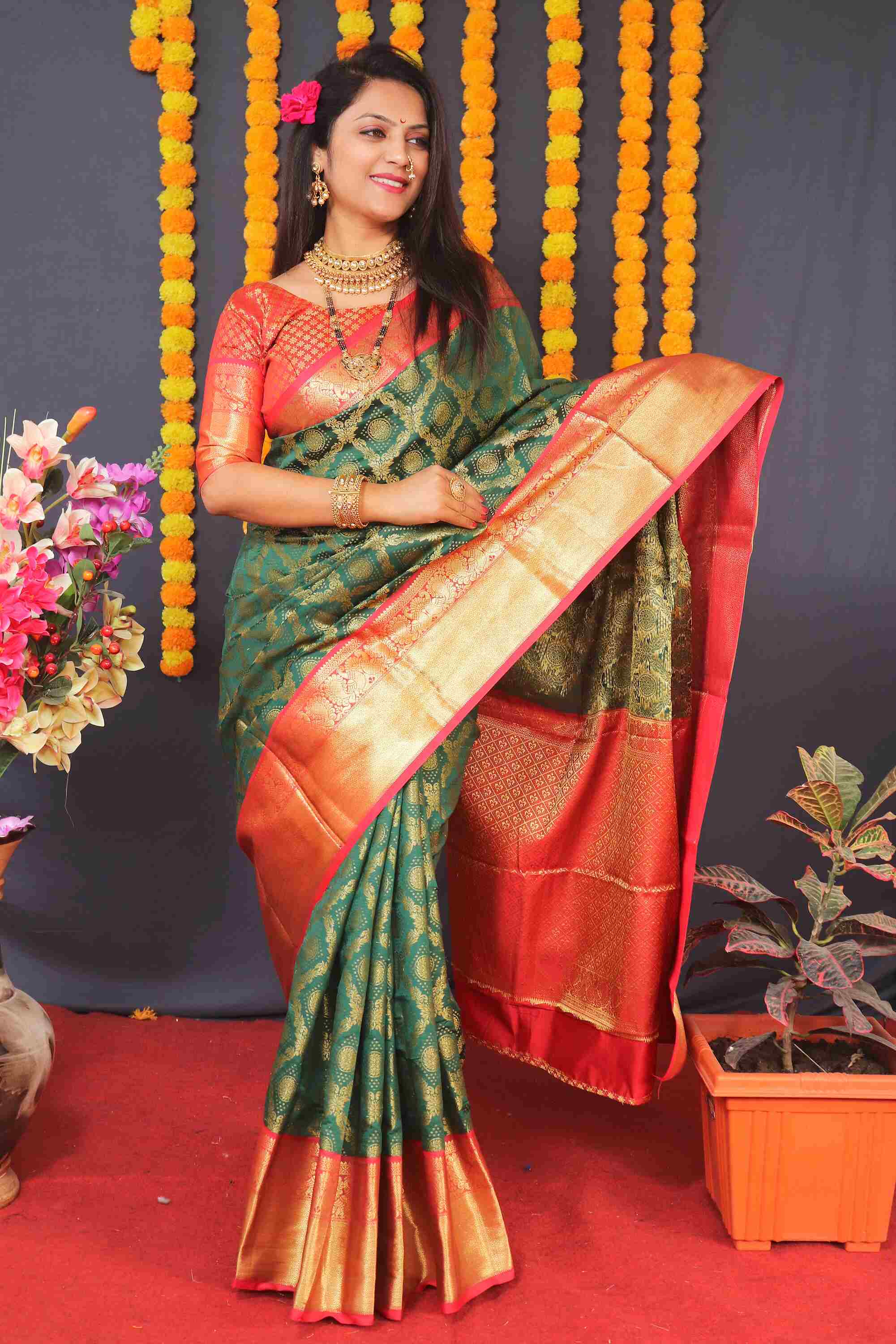 Green Soft Banarasi Silk Woven Zari Saree With Blouse Piece