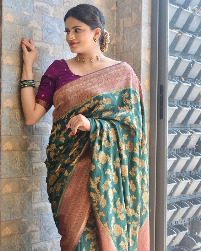 Rama Soft Banarasi Silk Saree With Sizzling Blouse Piece