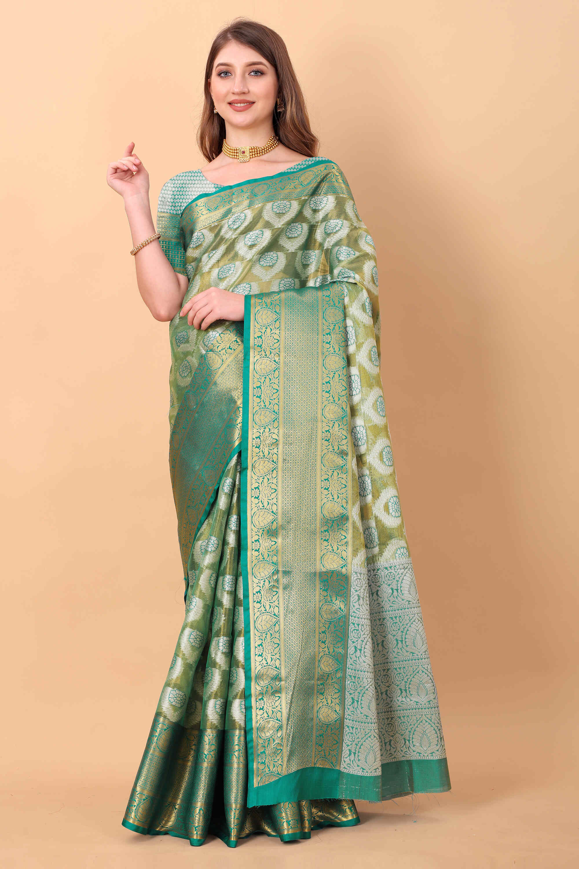 Green Soft Organza Silk Saree  With Rich golden Zari Wooven  Pallu  Zari weawing