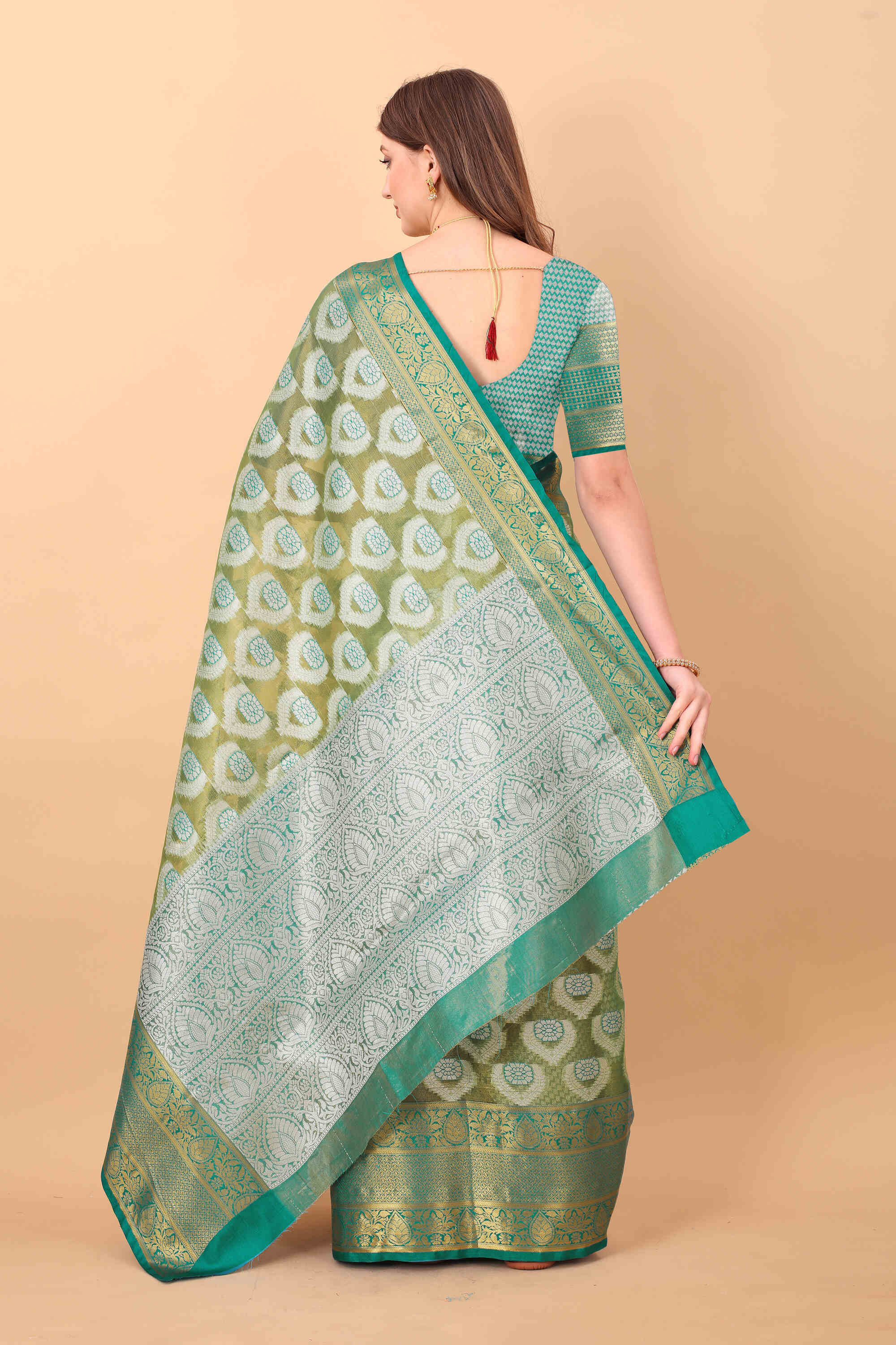 Green Soft Organza Silk Saree  With Rich golden Zari Wooven  Pallu  Zari weawing