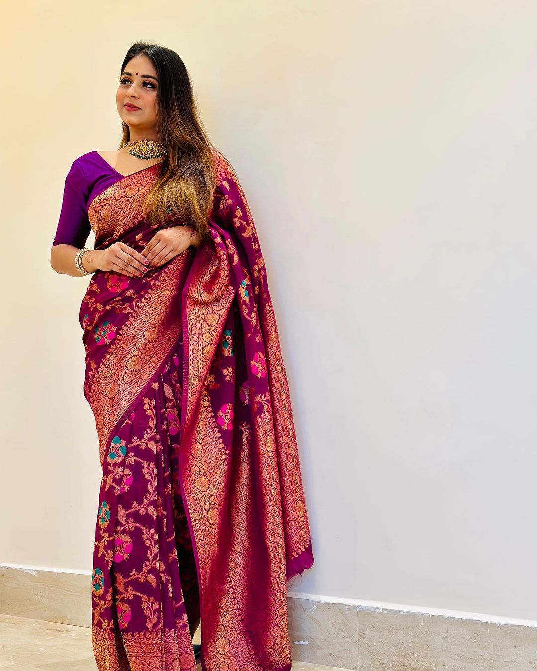 Purple Soft Banarasi Silk Saree With Adoring Blouse Piece