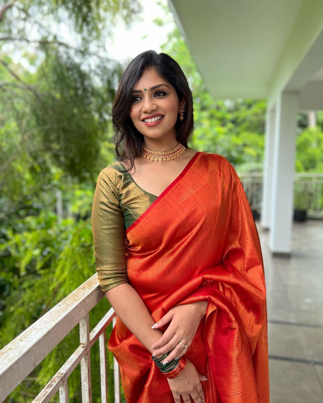 Red Soft Silk Saree with Forbearance Blouse Piece