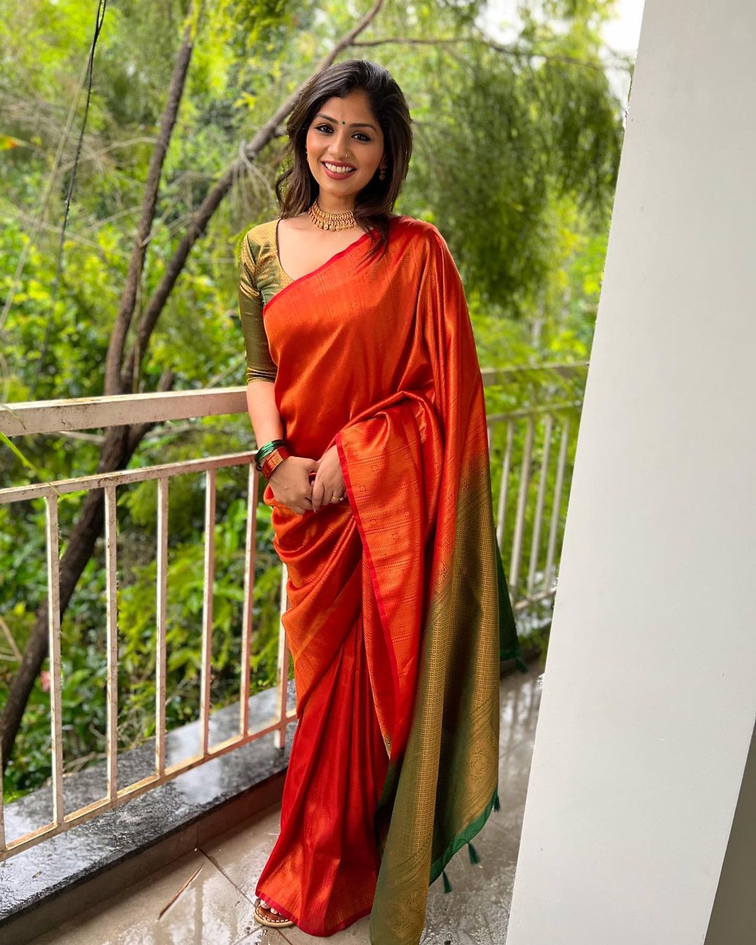 Red Soft Silk Saree with Forbearance Blouse Piece