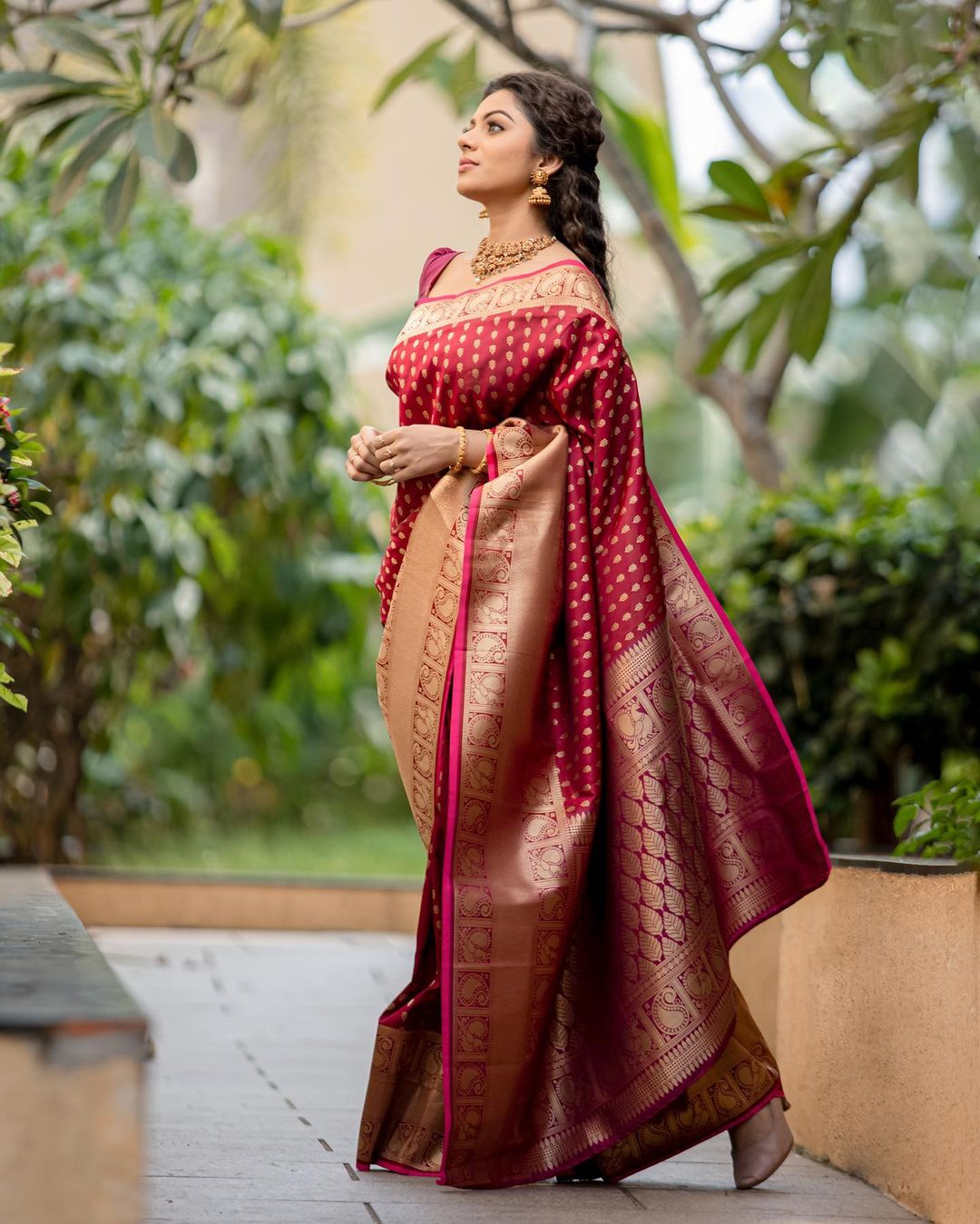 Maroon Soft Silk Saree With Ravishing Blouse Piece