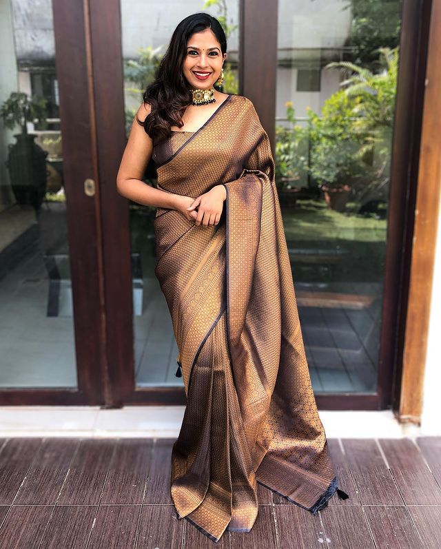 Black Soft Silk Saree With Serendipity Blouse Piece