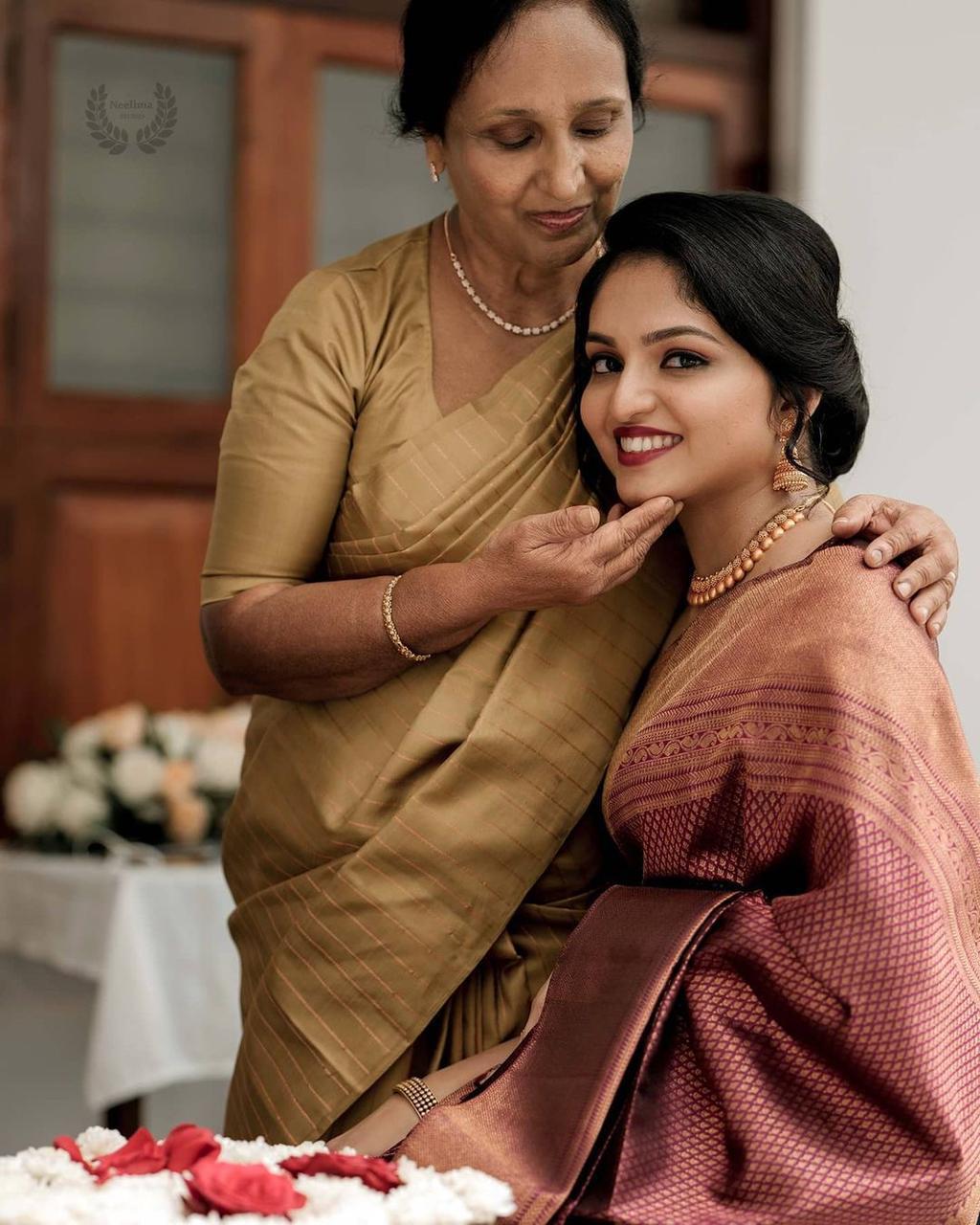 Maroon Soft Silk Saree With Blouse Piece