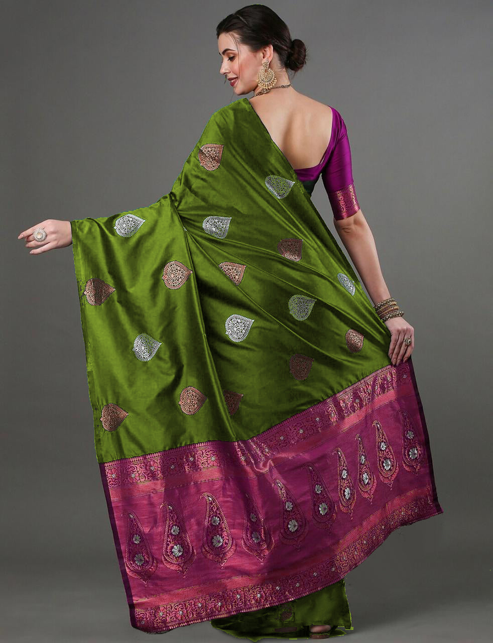 Mahndi Soft Silk Saree With Gossamer Blouse Piece