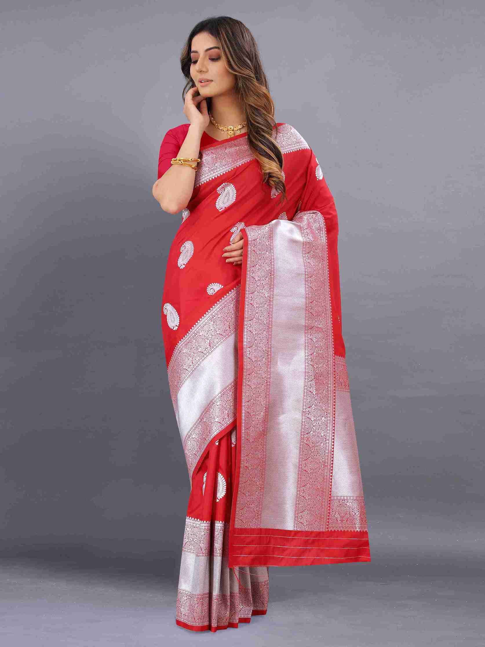 Red Soft kanjivarm Silk Saree Zari Wooven  Pallu Zari weawing With Blouse Piece