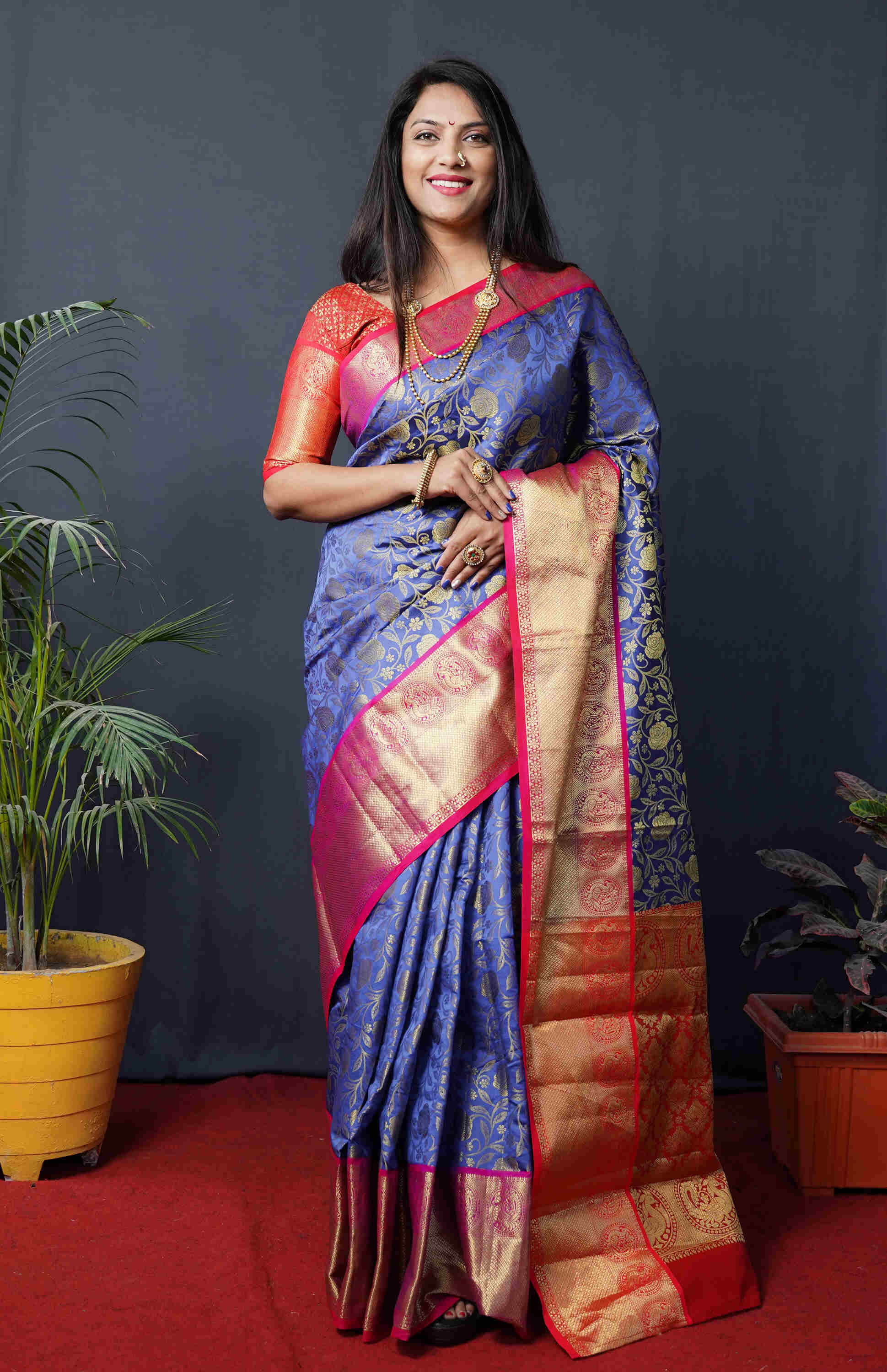 Royal Blue Kanjivaram Silk Woven Zari Saree with Blouse Piece