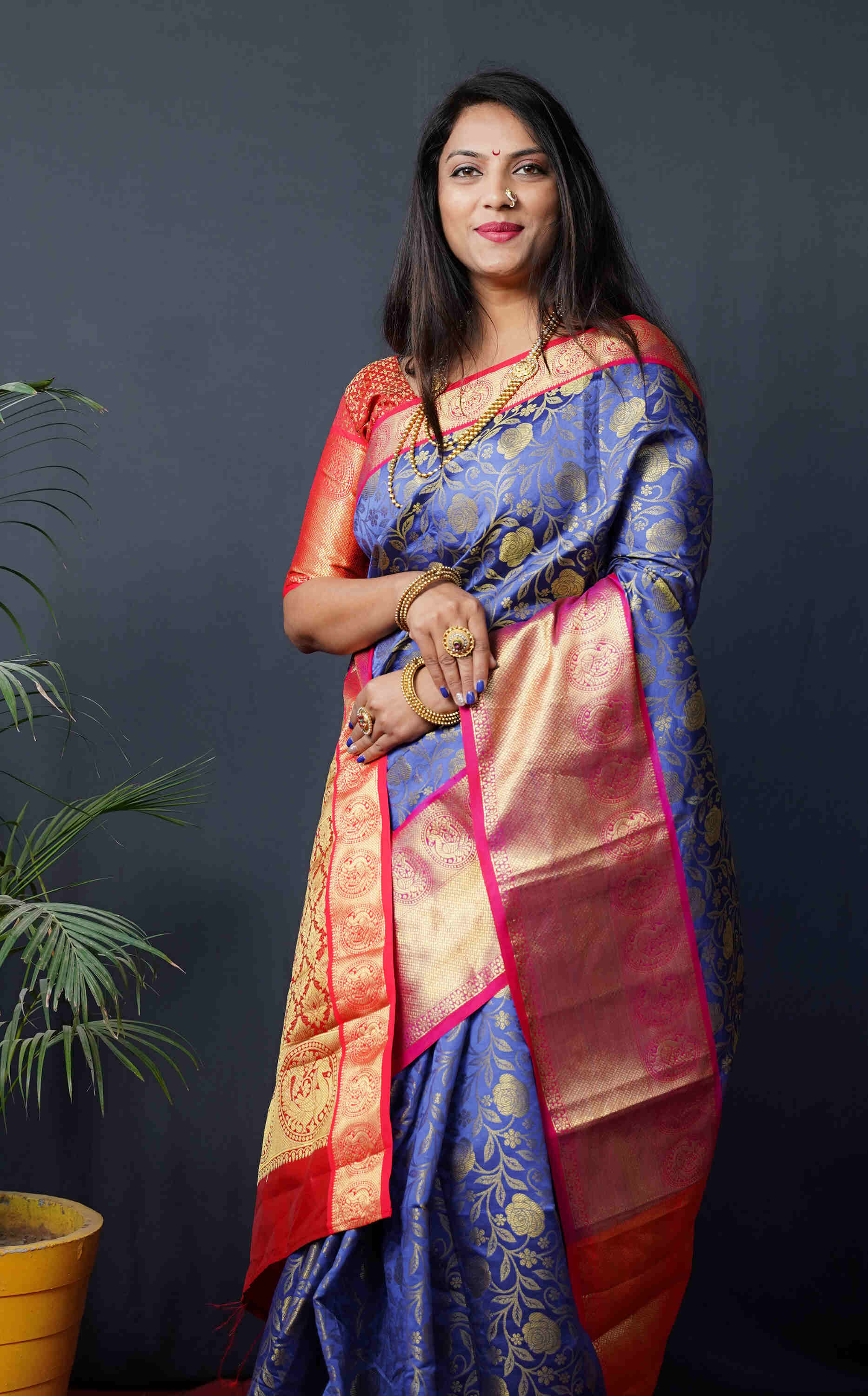 Royal Blue Kanjivaram Silk Woven Zari Saree with Blouse Piece